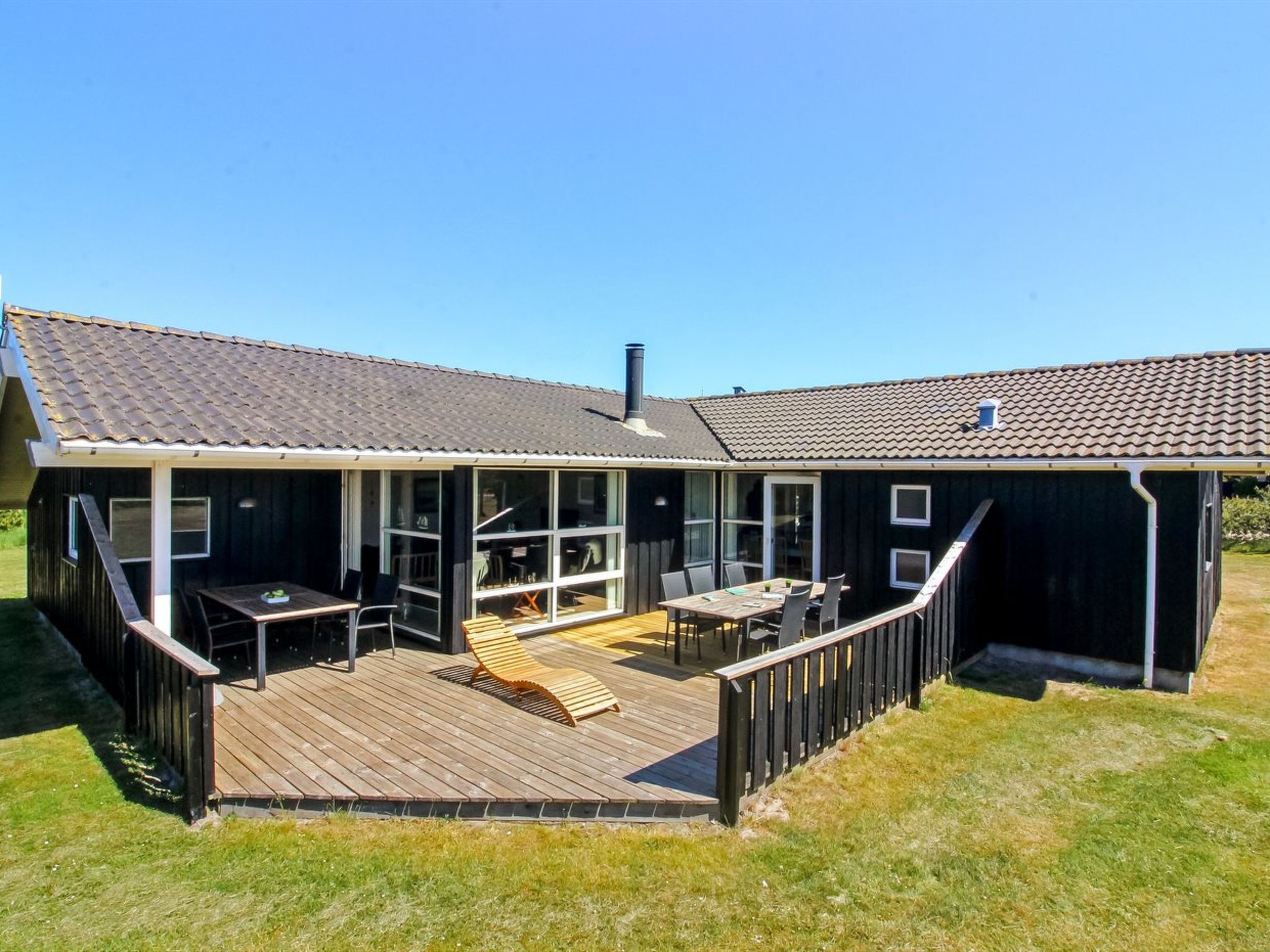 "Juris" - 950m from the sea-Draußen