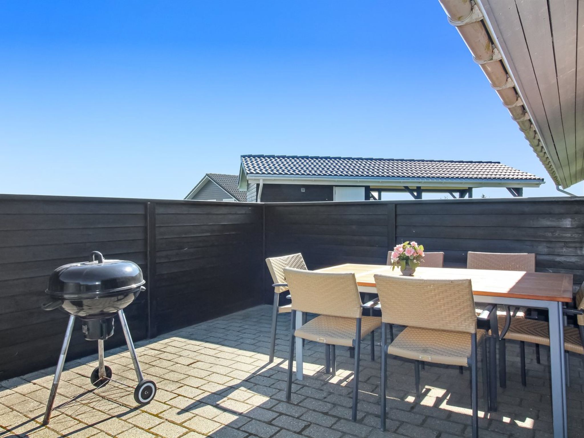 "Winona" - 600m from the sea - Buiten