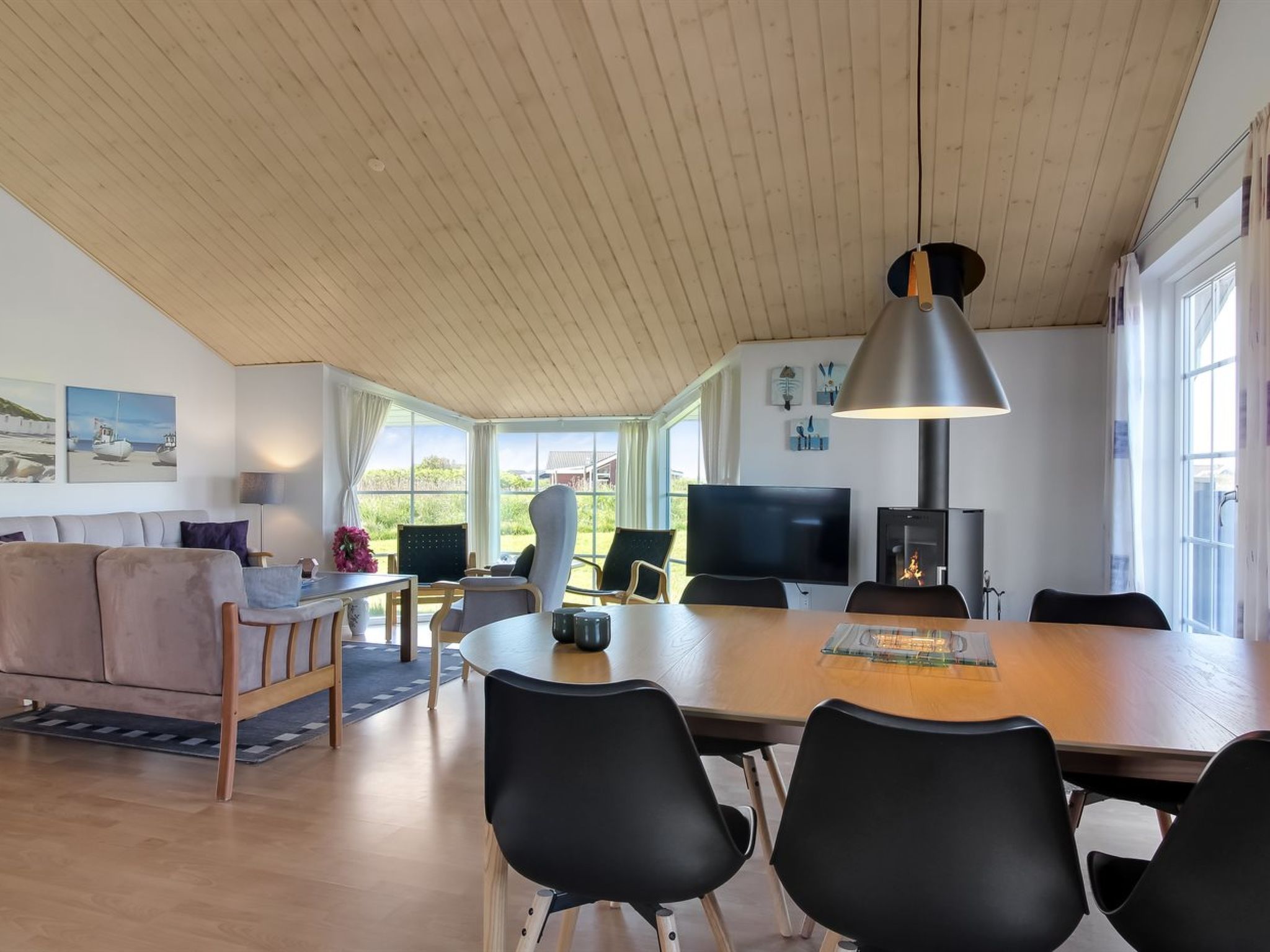 "Winona" - 600m from the sea - Binnen