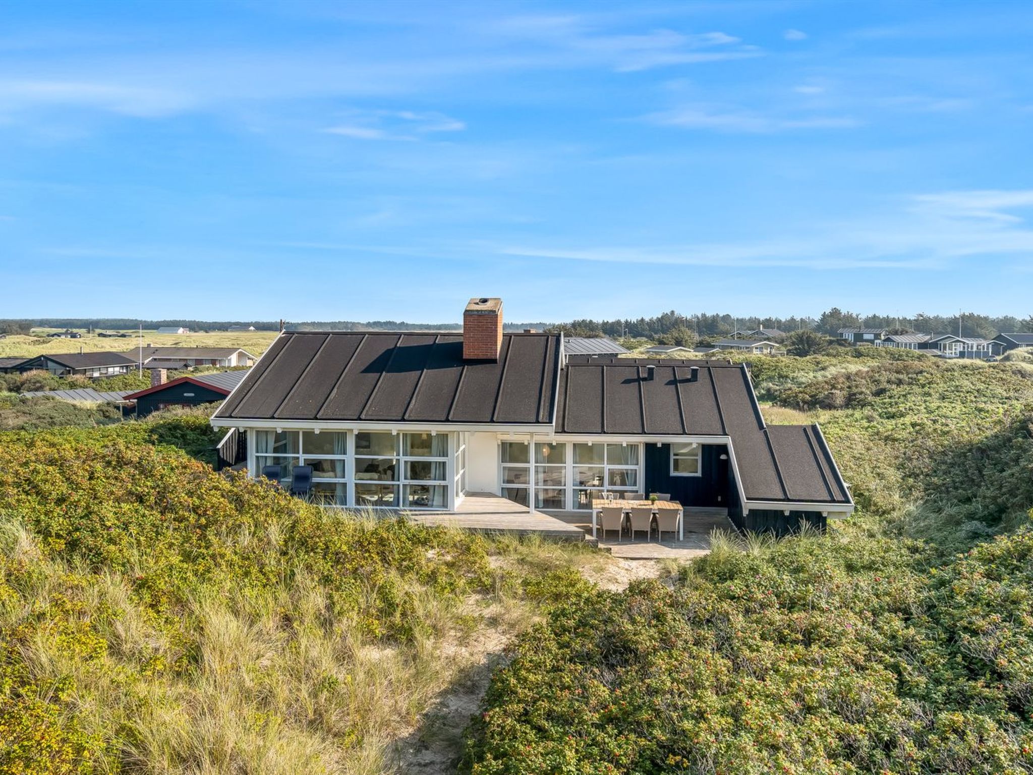 "Heralde" - 60m from the sea-Buiten