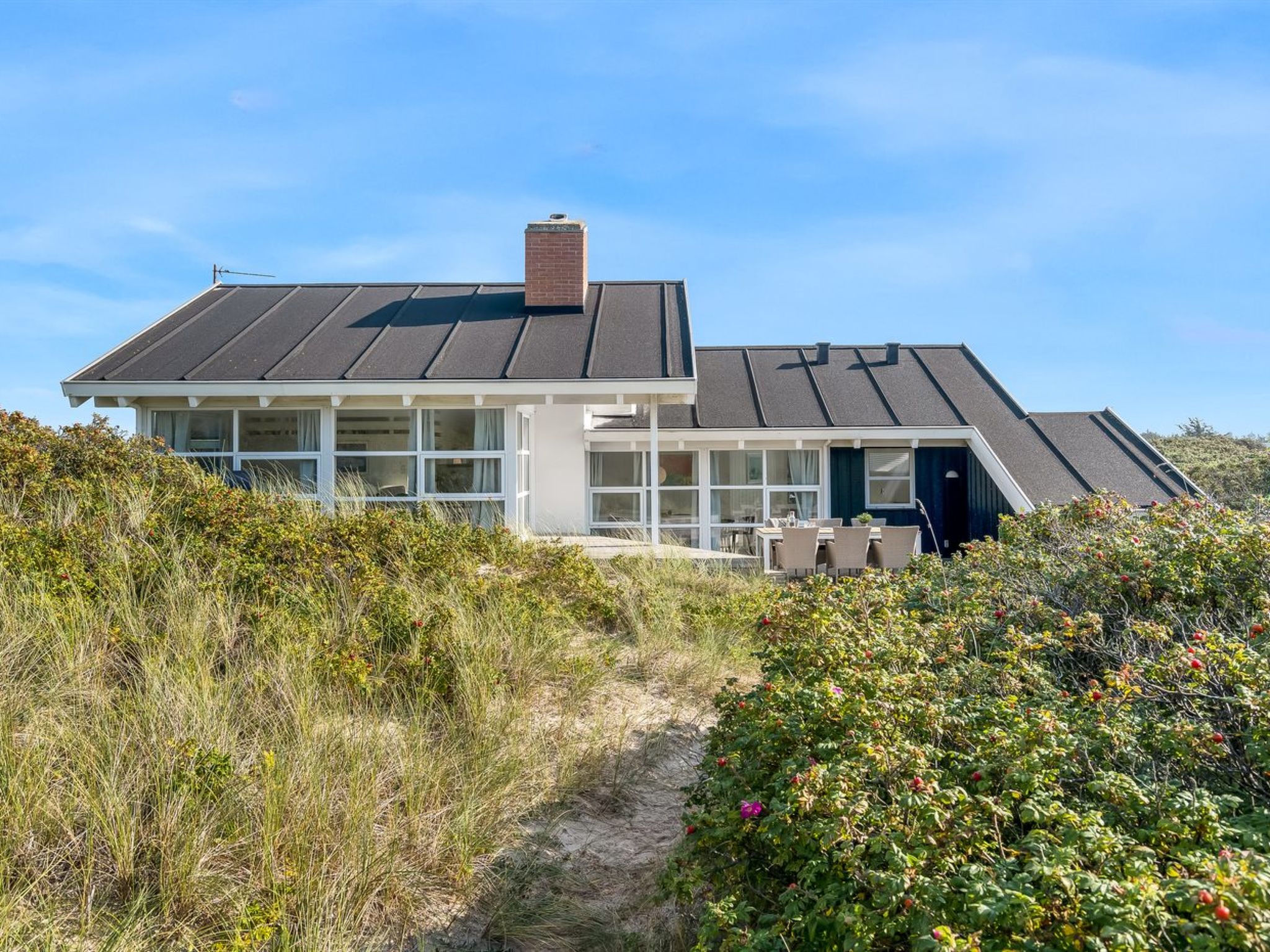 "Heralde" - 60m from the sea - Buiten