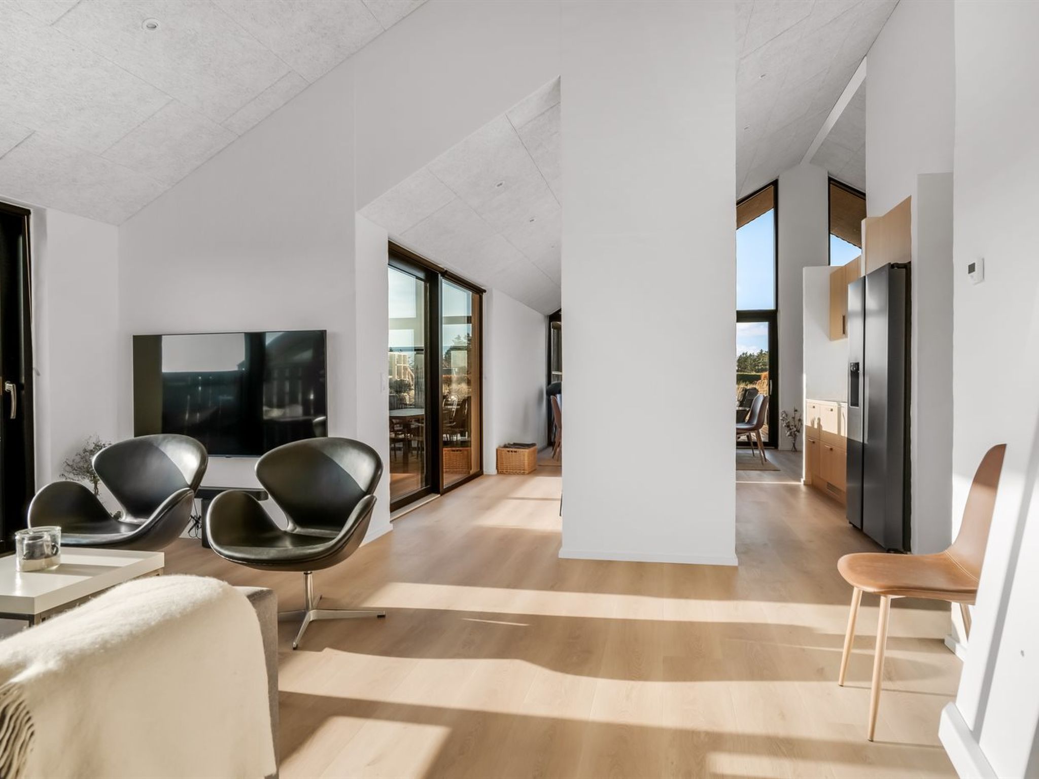 "Stenkil" - 1.2km from the sea-Binnen