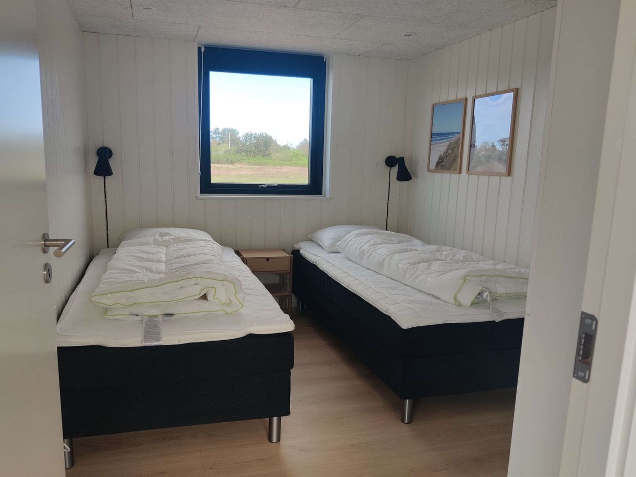 "Stenkil" - 1.2km from the sea-Binnen