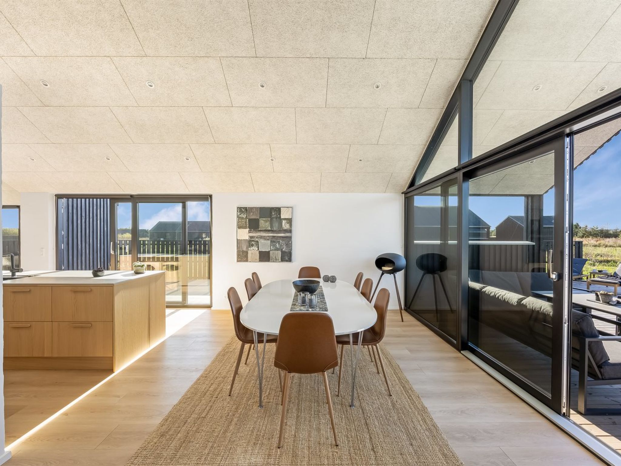 "Stenkil" - 1.2km from the sea-Binnen