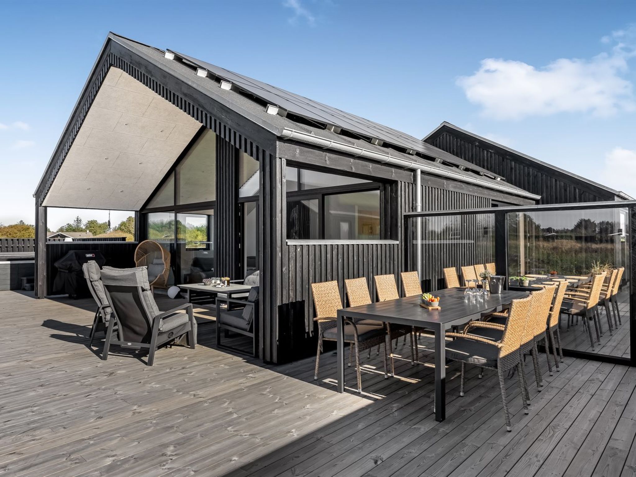 "Stenkil" - 1.2km from the sea-Buiten