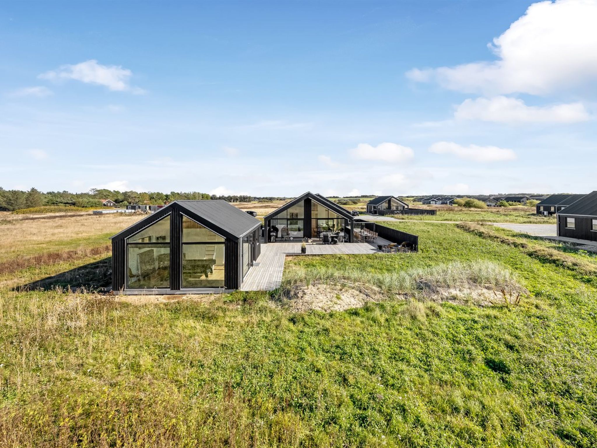 "Stenkil" - 1.2km from the sea-Buiten