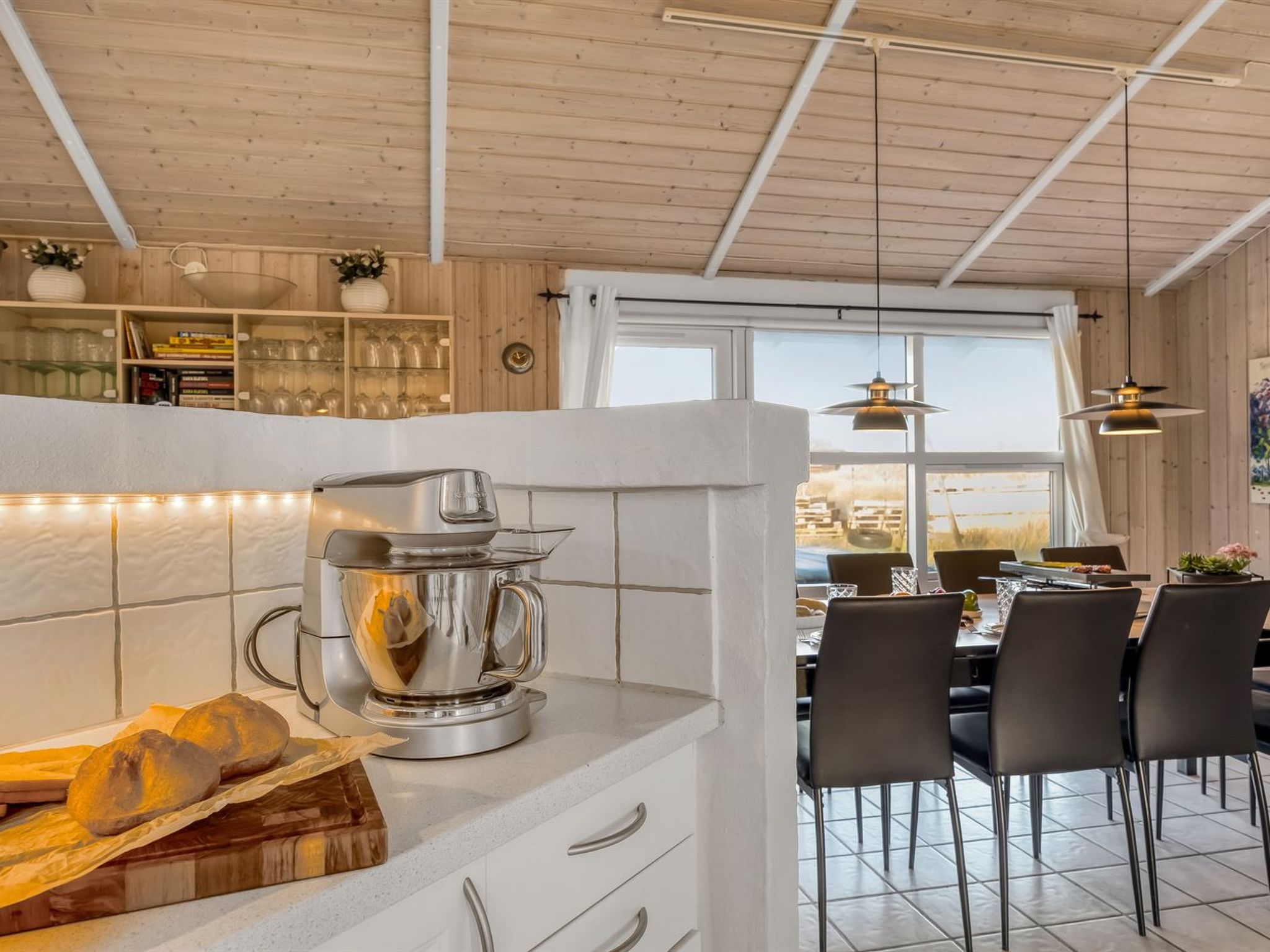 "Adrienne" - 490m from the sea - Binnen