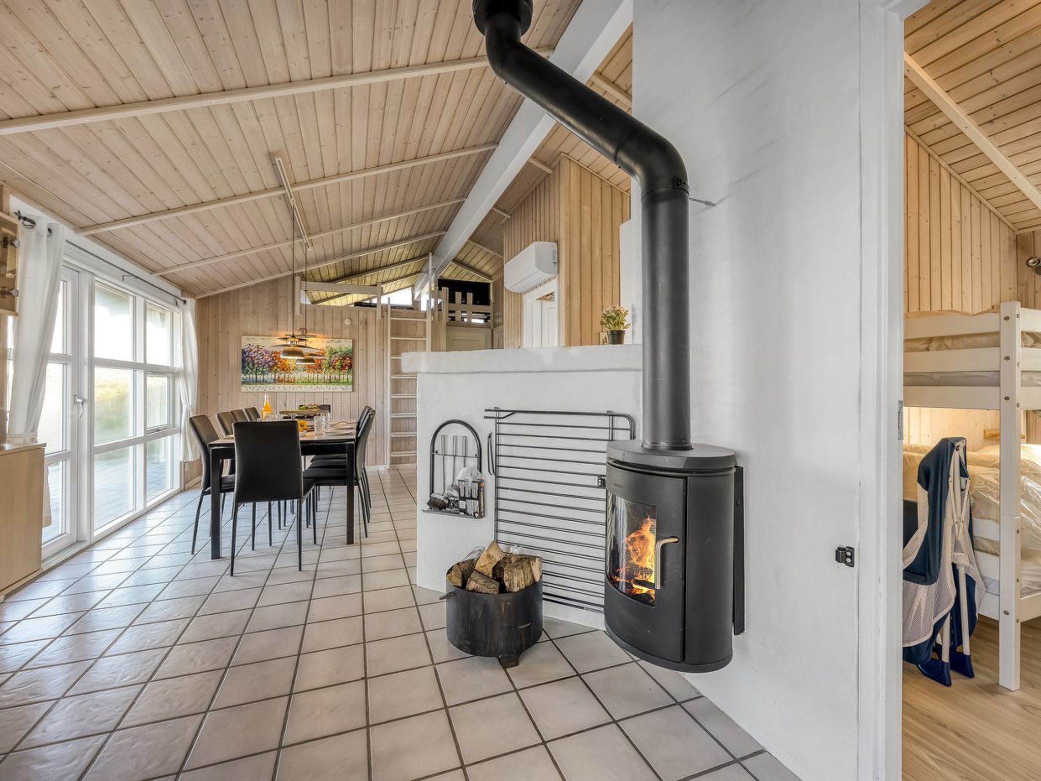 "Adrienne" - 490m from the sea-Binnen