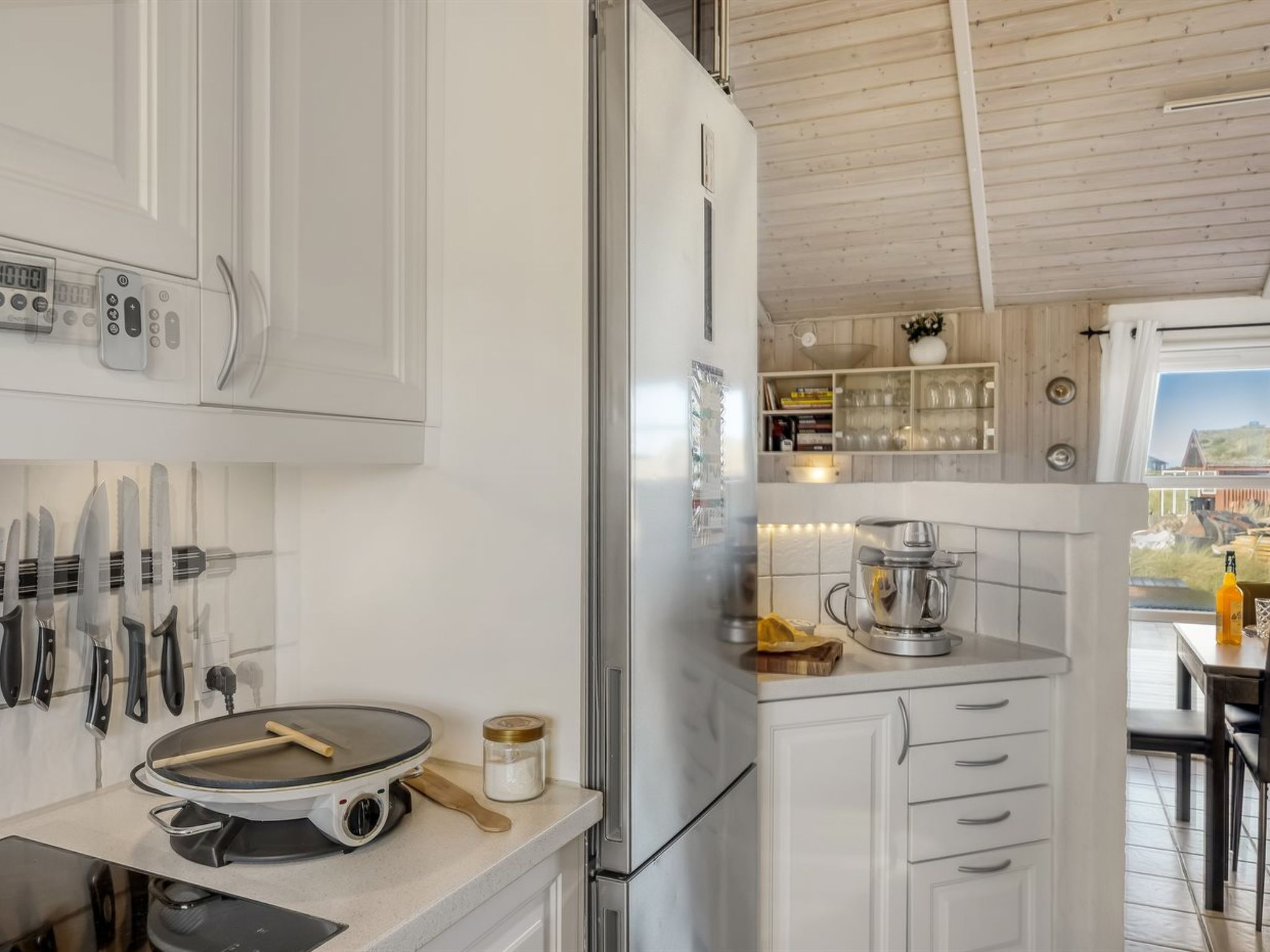 "Adrienne" - 490m from the sea-Binnen