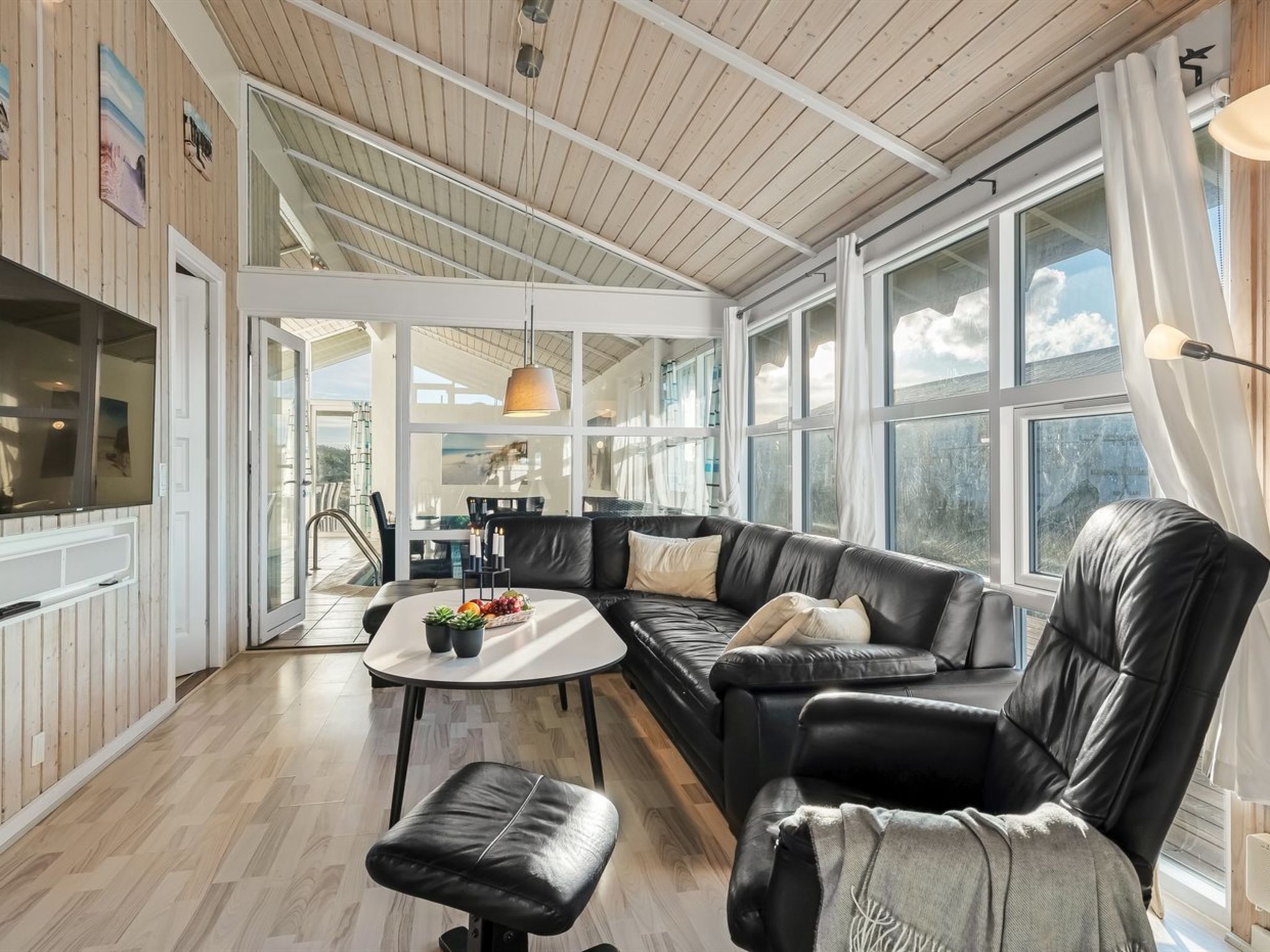 "Adrienne" - 490m from the sea-Inside