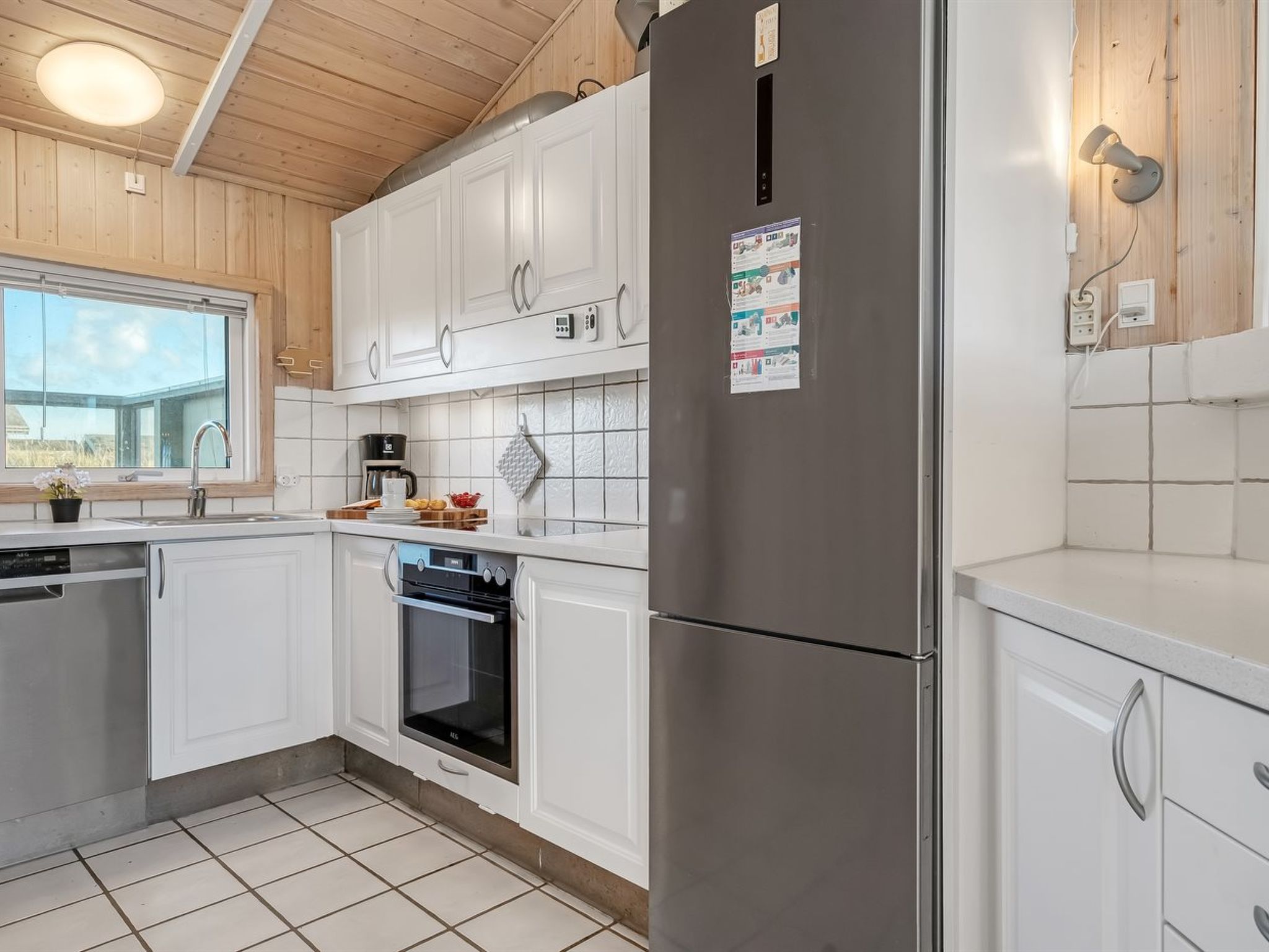 "Adrienne" - 490m from the sea-Inside