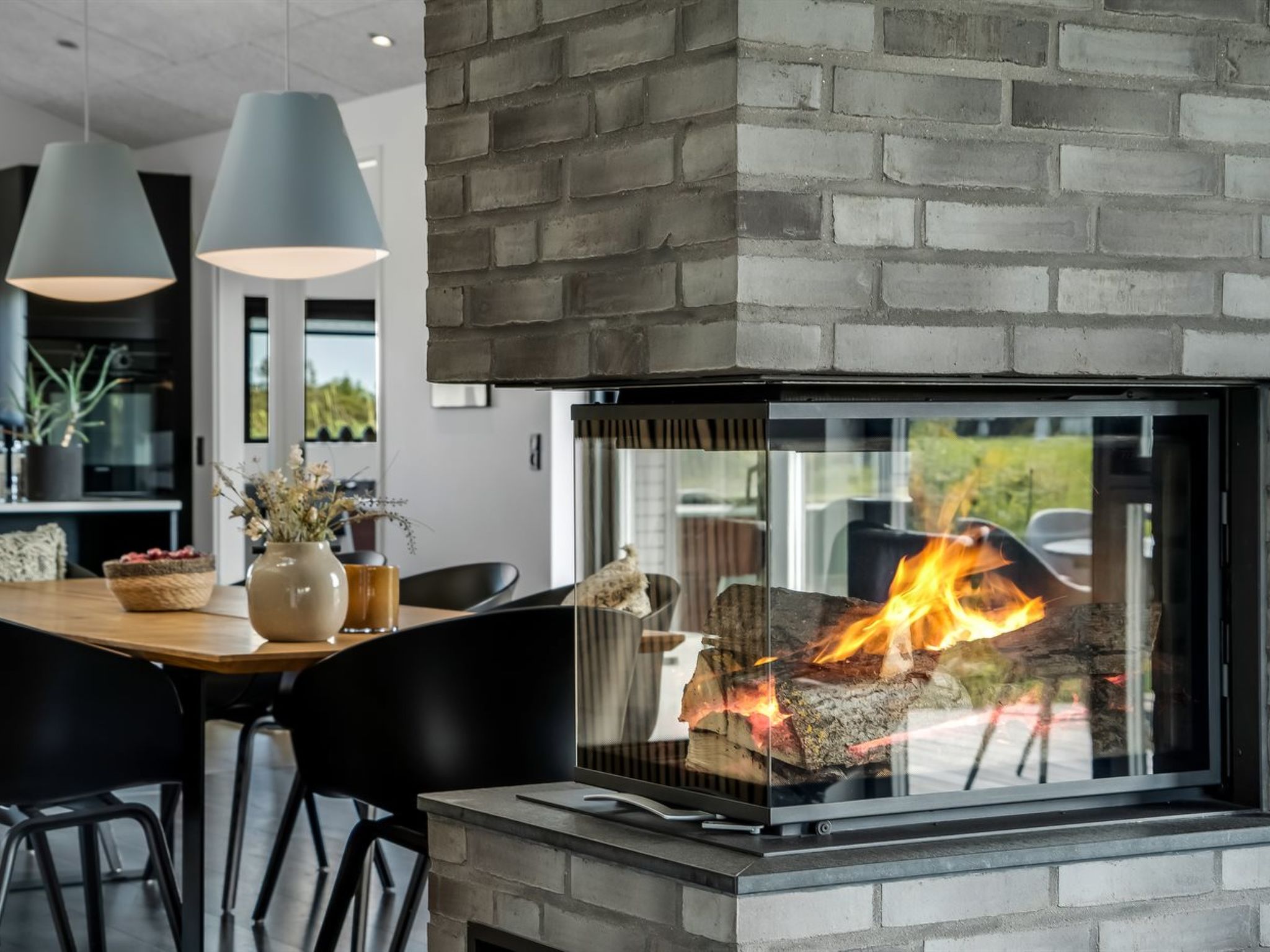 "Eriksine" - 750m from the sea-Binnen