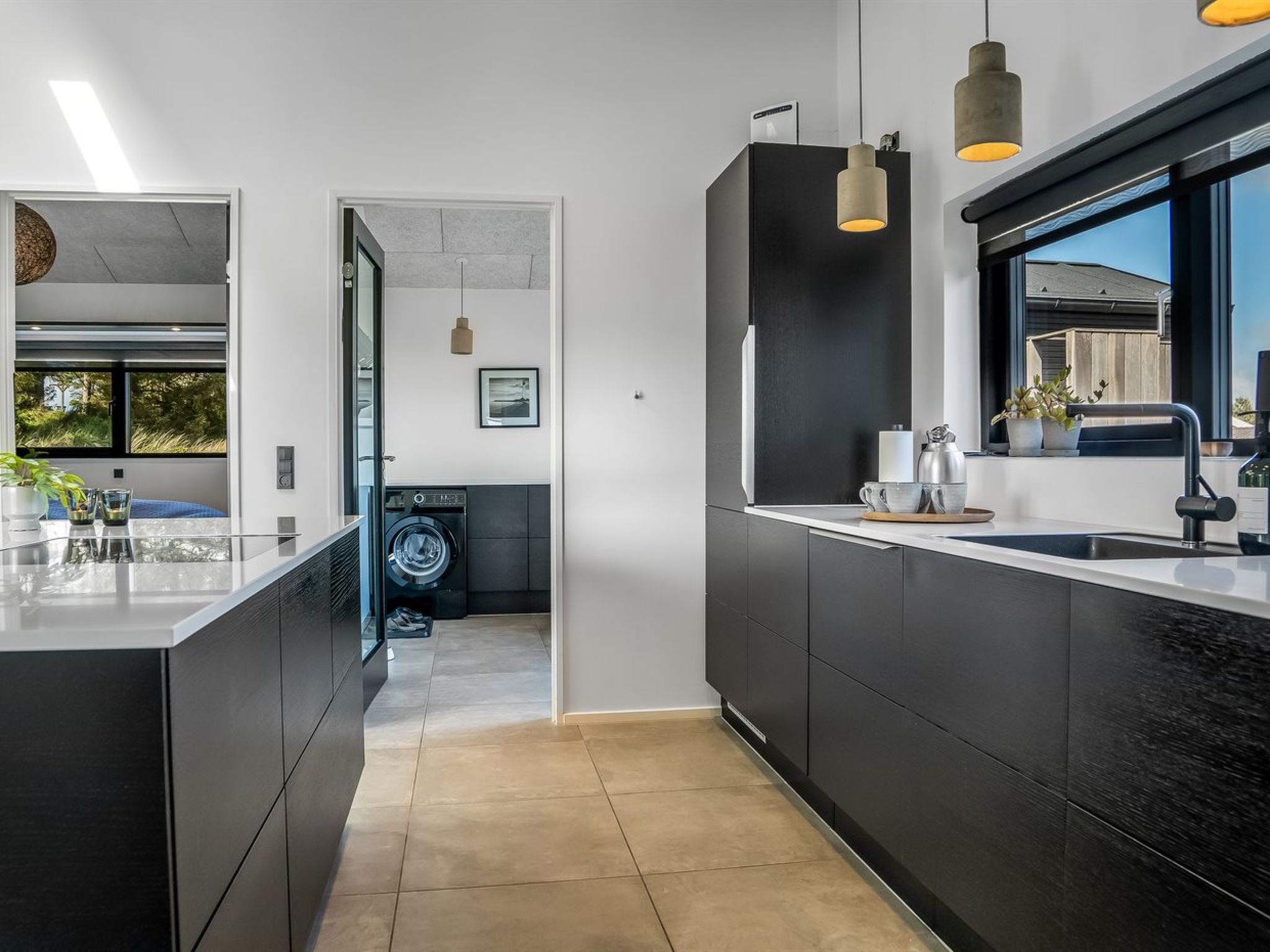 "Eriksine" - 750m from the sea-Binnen