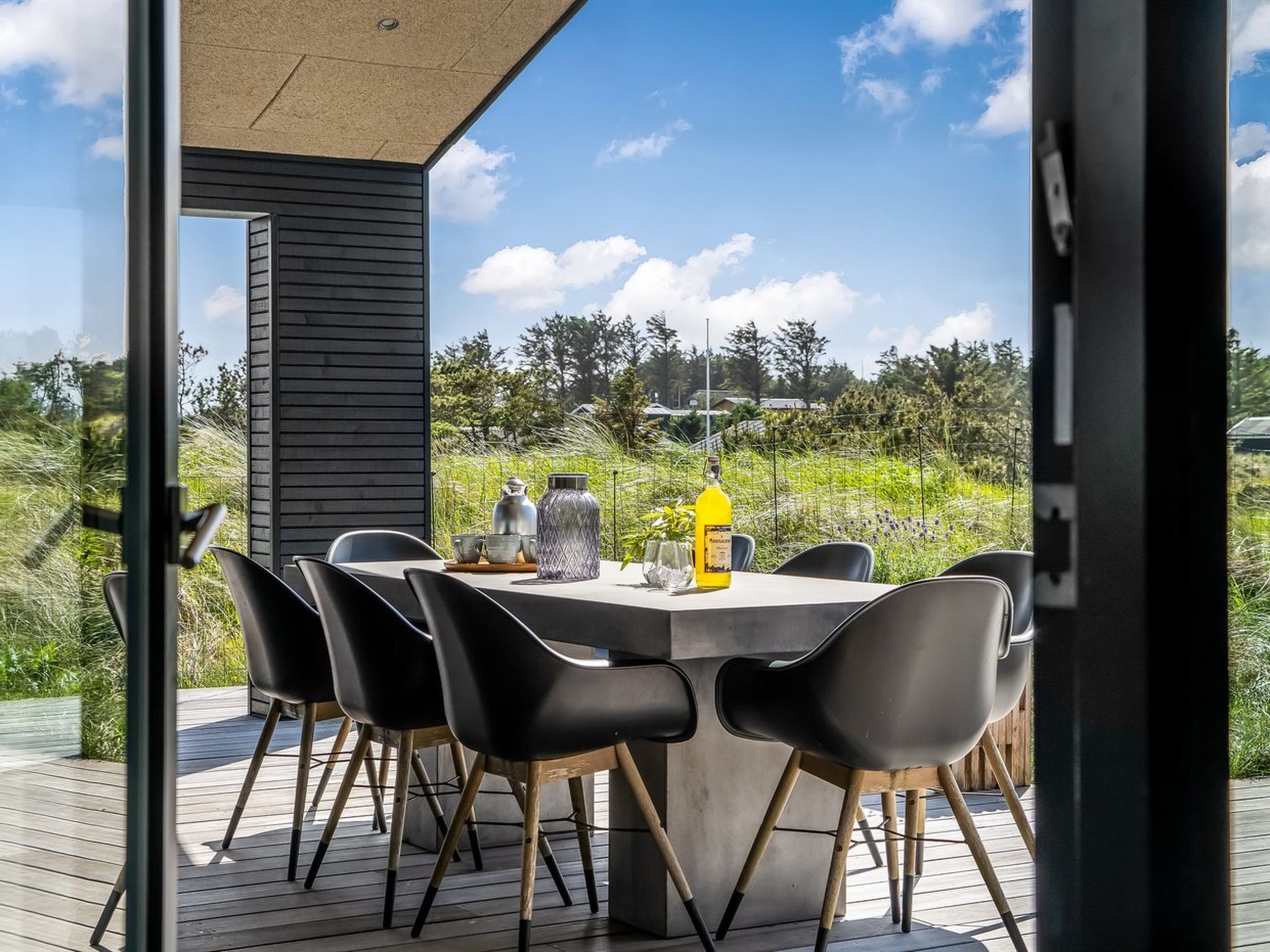 "Eriksine" - 750m from the sea-Buiten