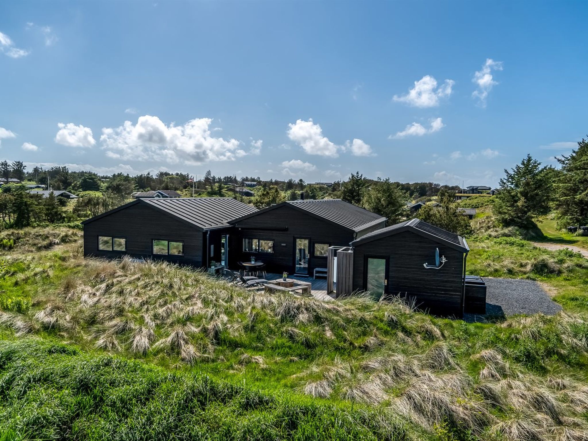 "Eriksine" - 750m from the sea-Buiten