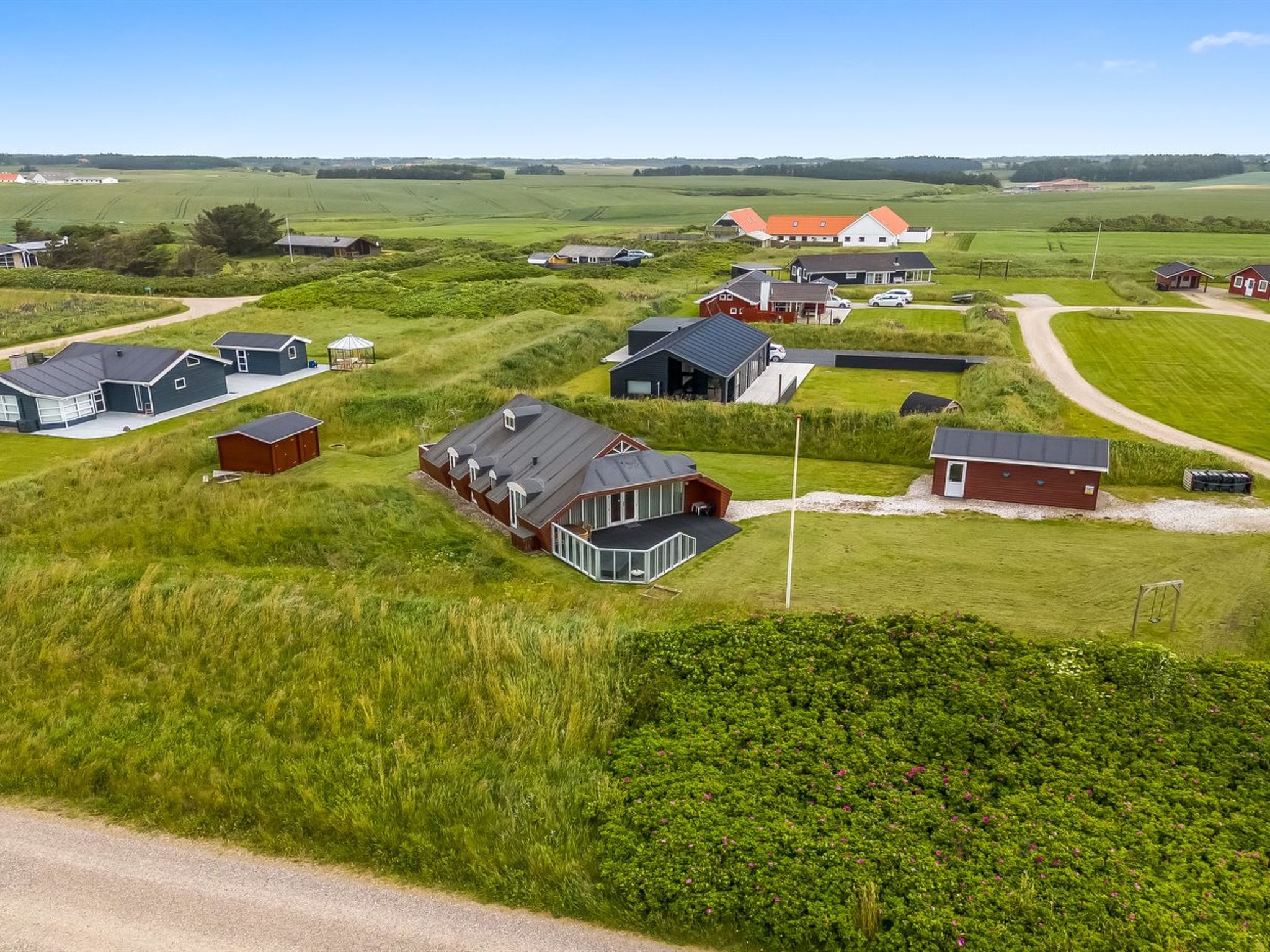 "Tjark" - 500m from the sea-Buiten