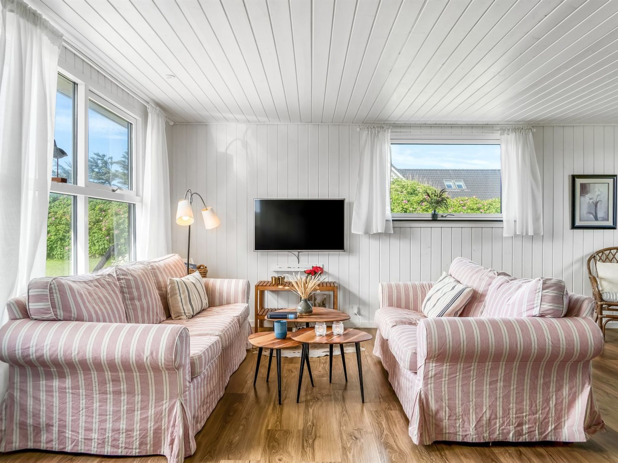 "Leonard" - 130m from the sea-Drinnen