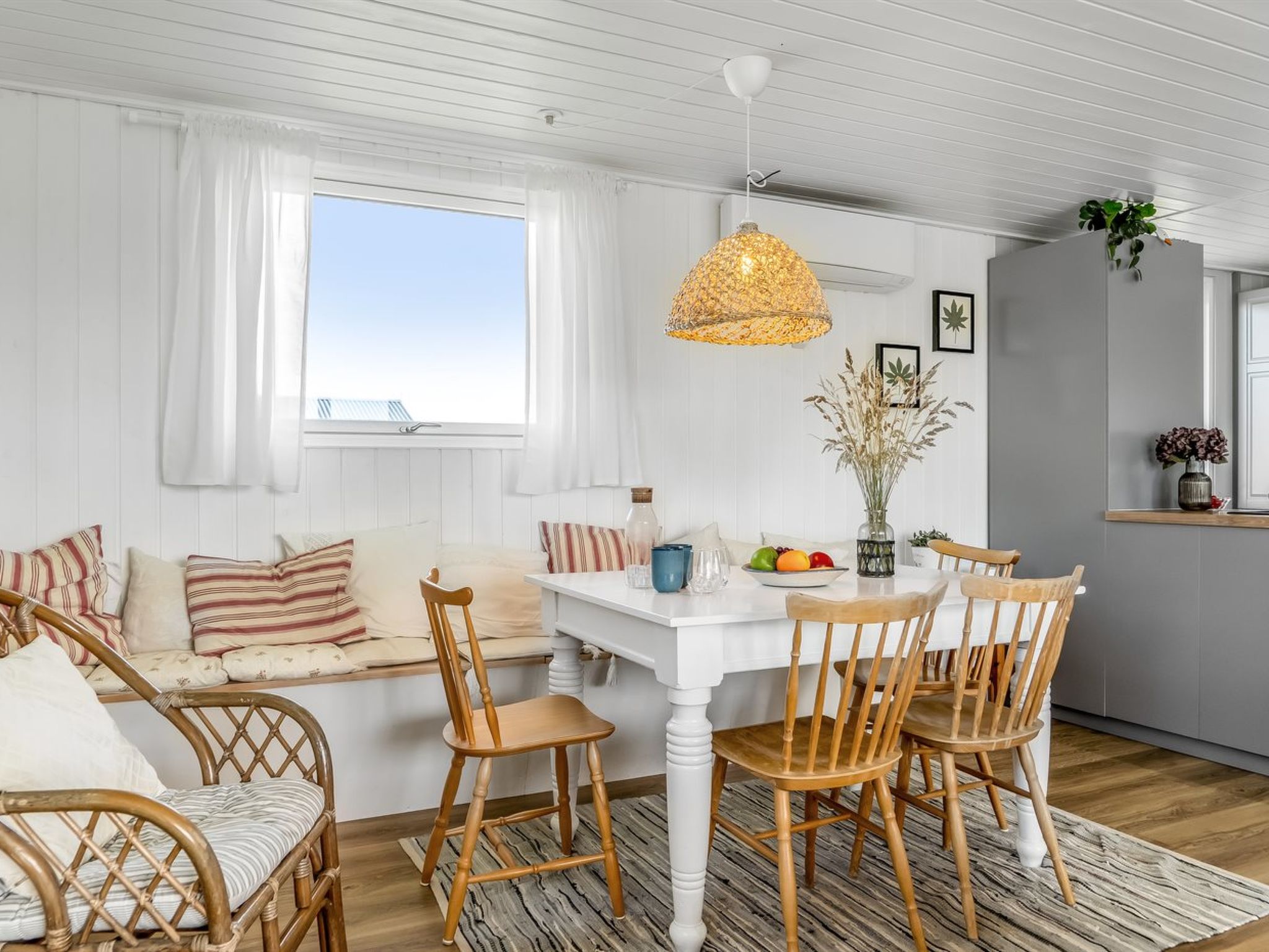 "Leonard" - 130m from the sea-Drinnen