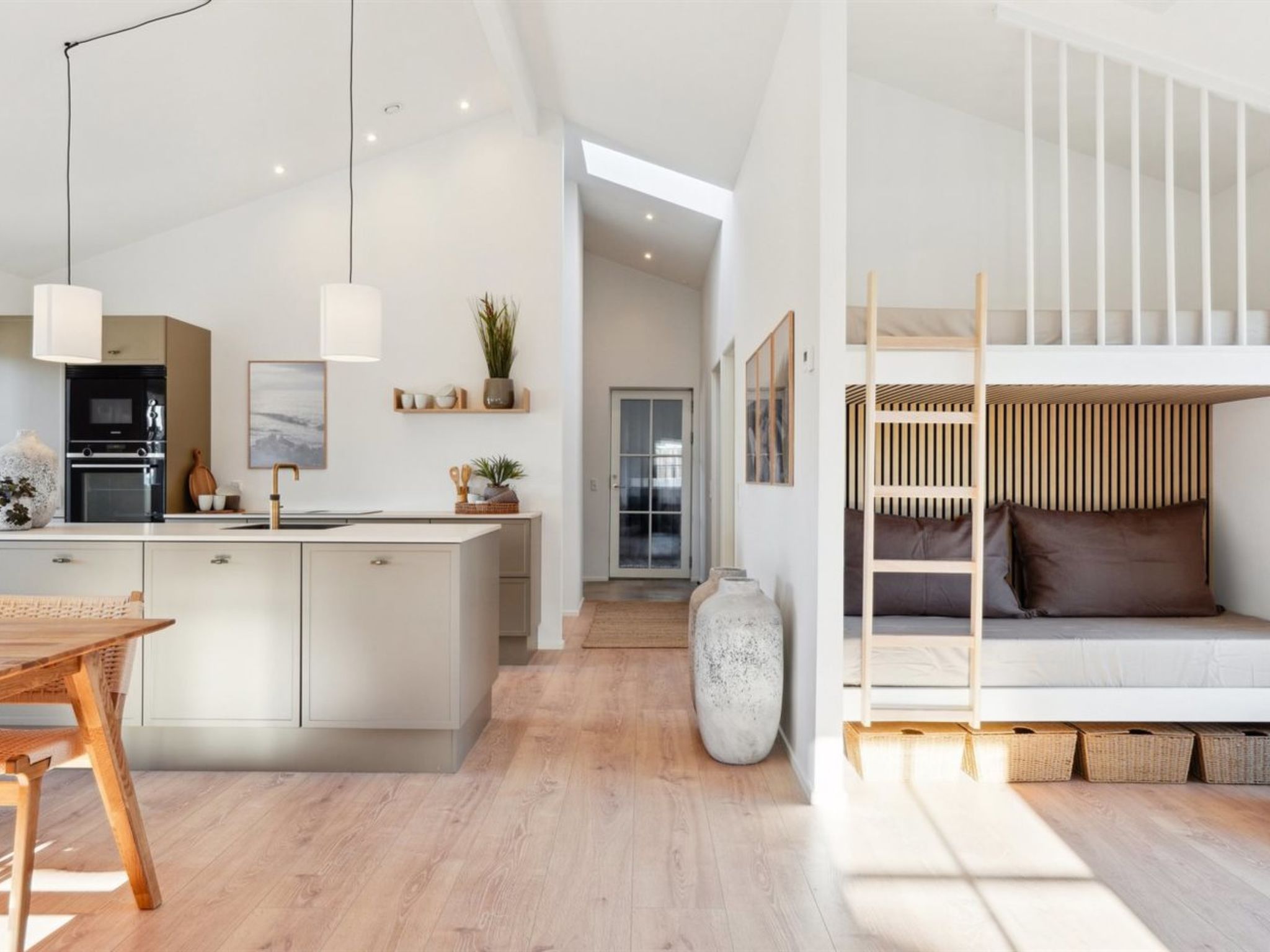 "Eida" - 500m from the sea