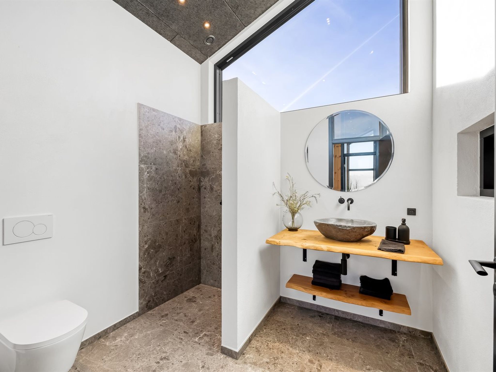 "Elisabet" - 400m from the sea-Dedans