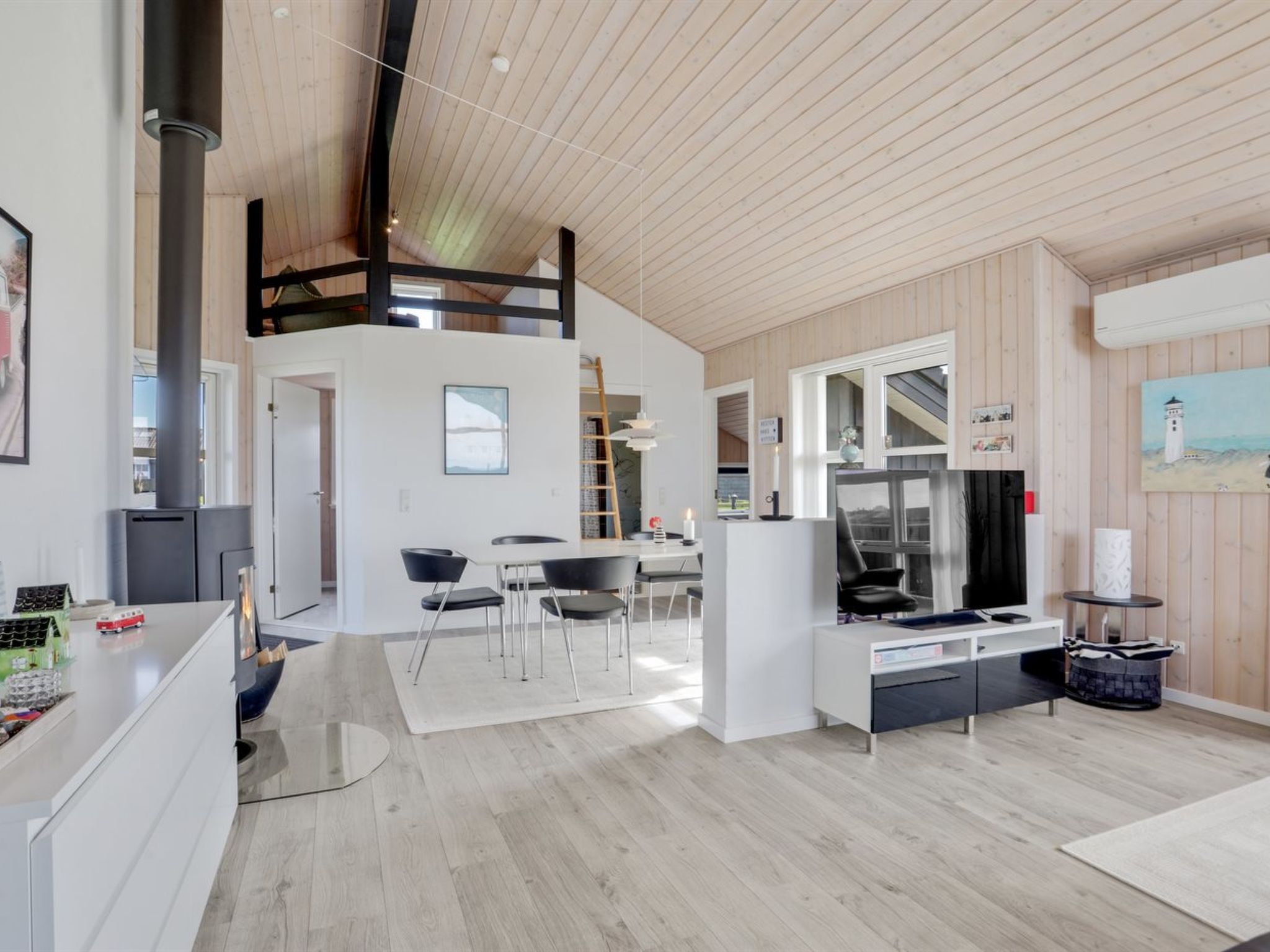 "Anthea" - 450m from the sea - Inside