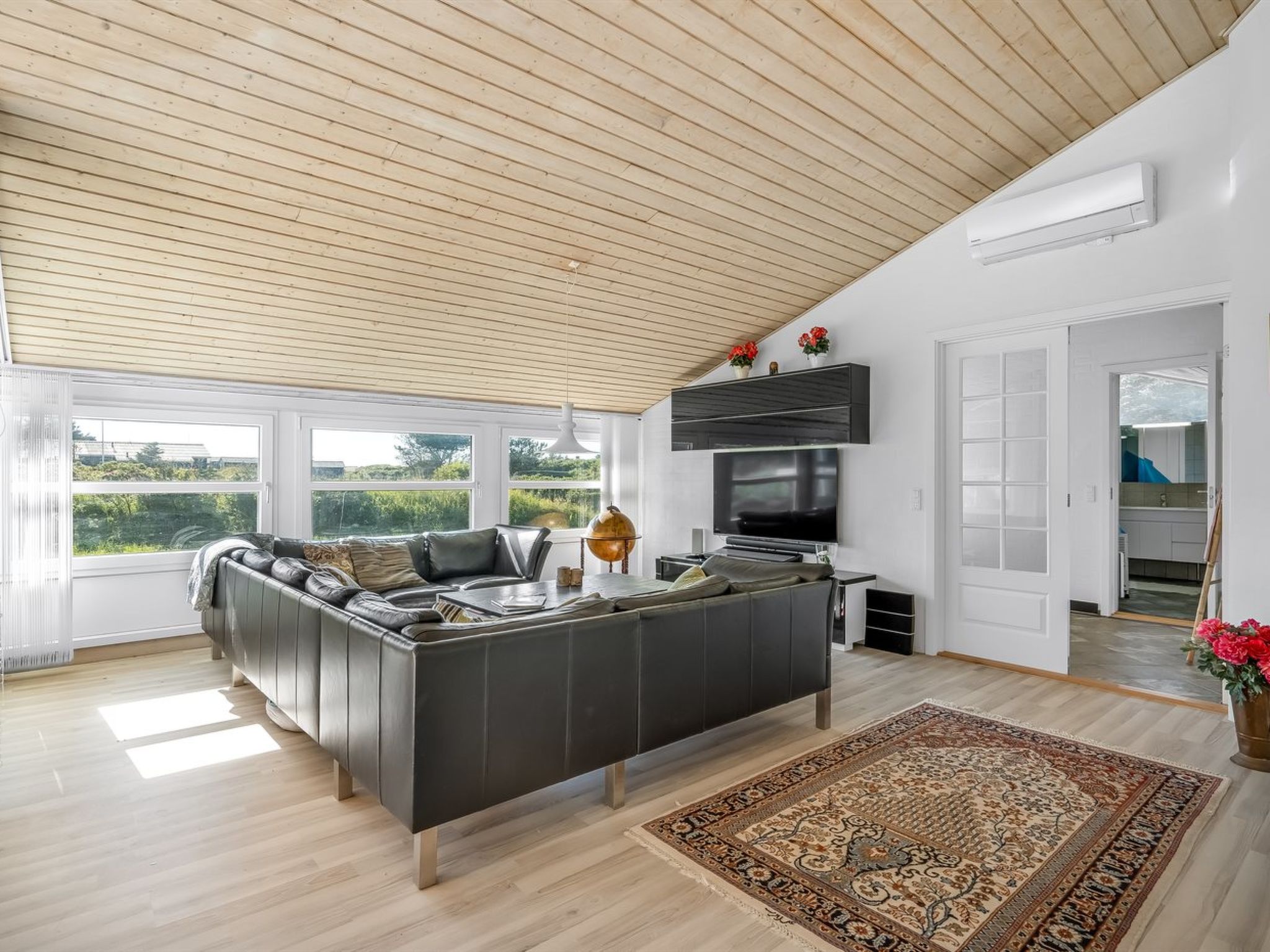 "Peder" - 700m from the sea-Binnen