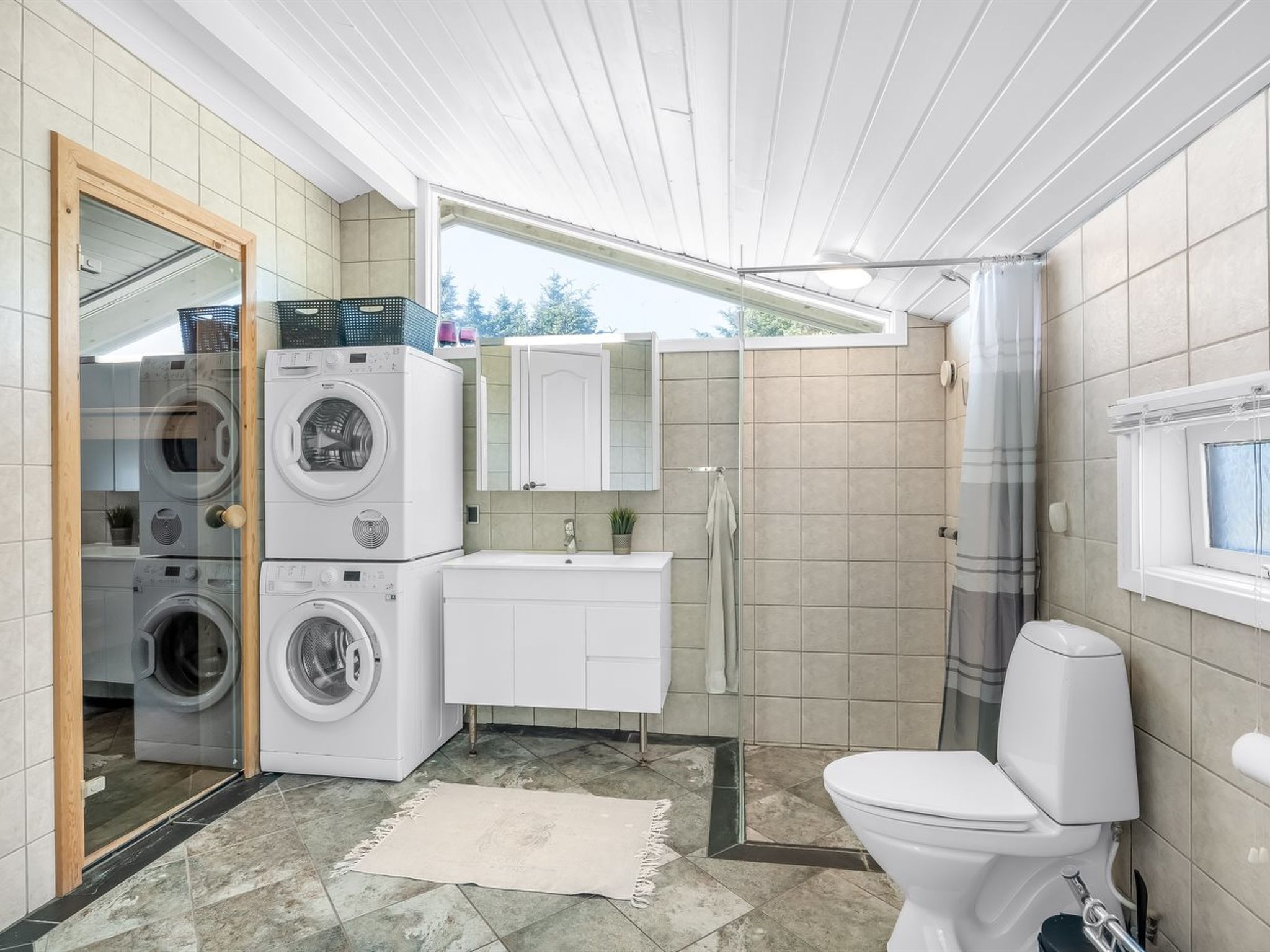 "Peder" - 700m from the sea-Binnen