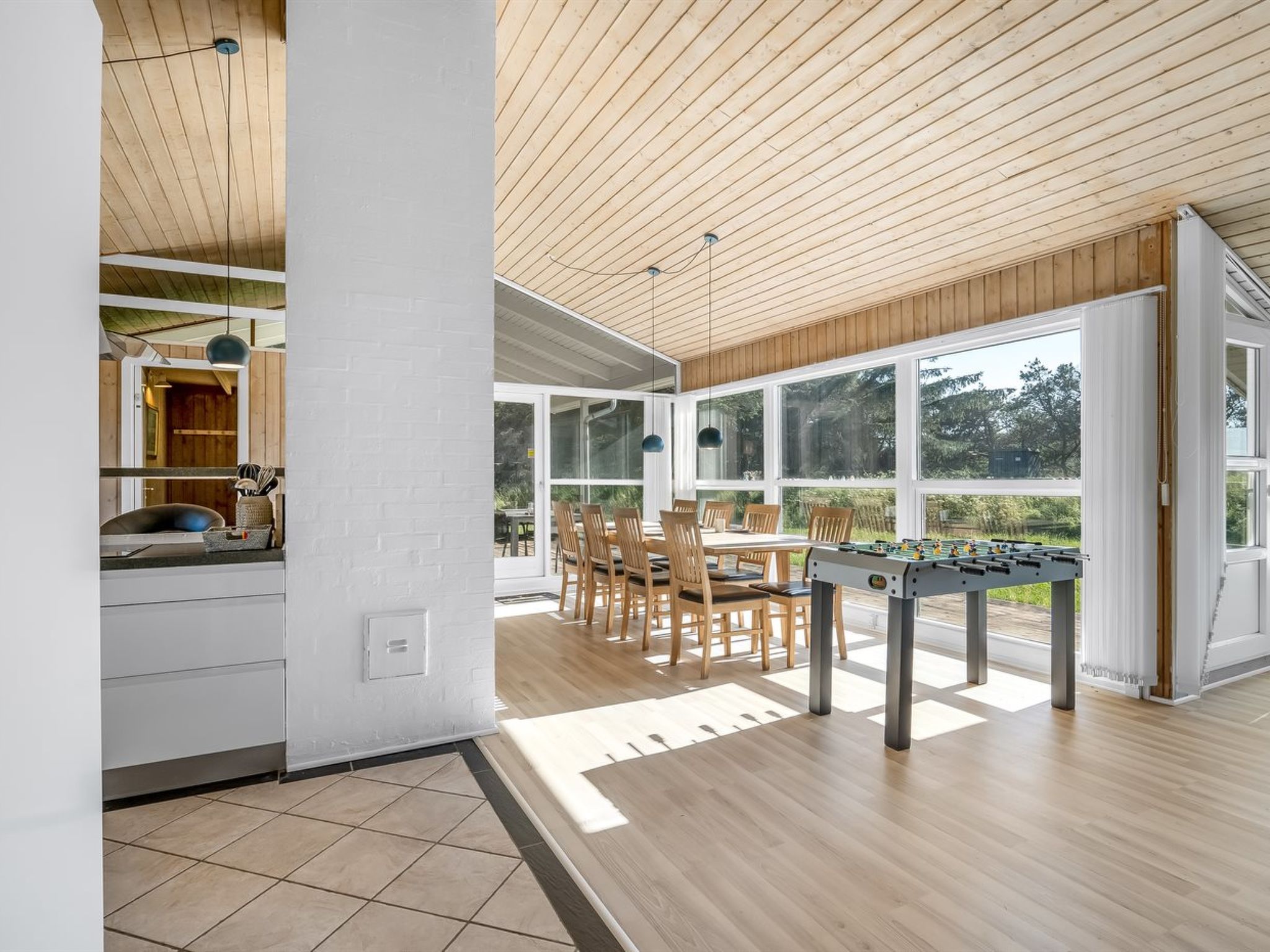 "Peder" - 700m from the sea-Binnen