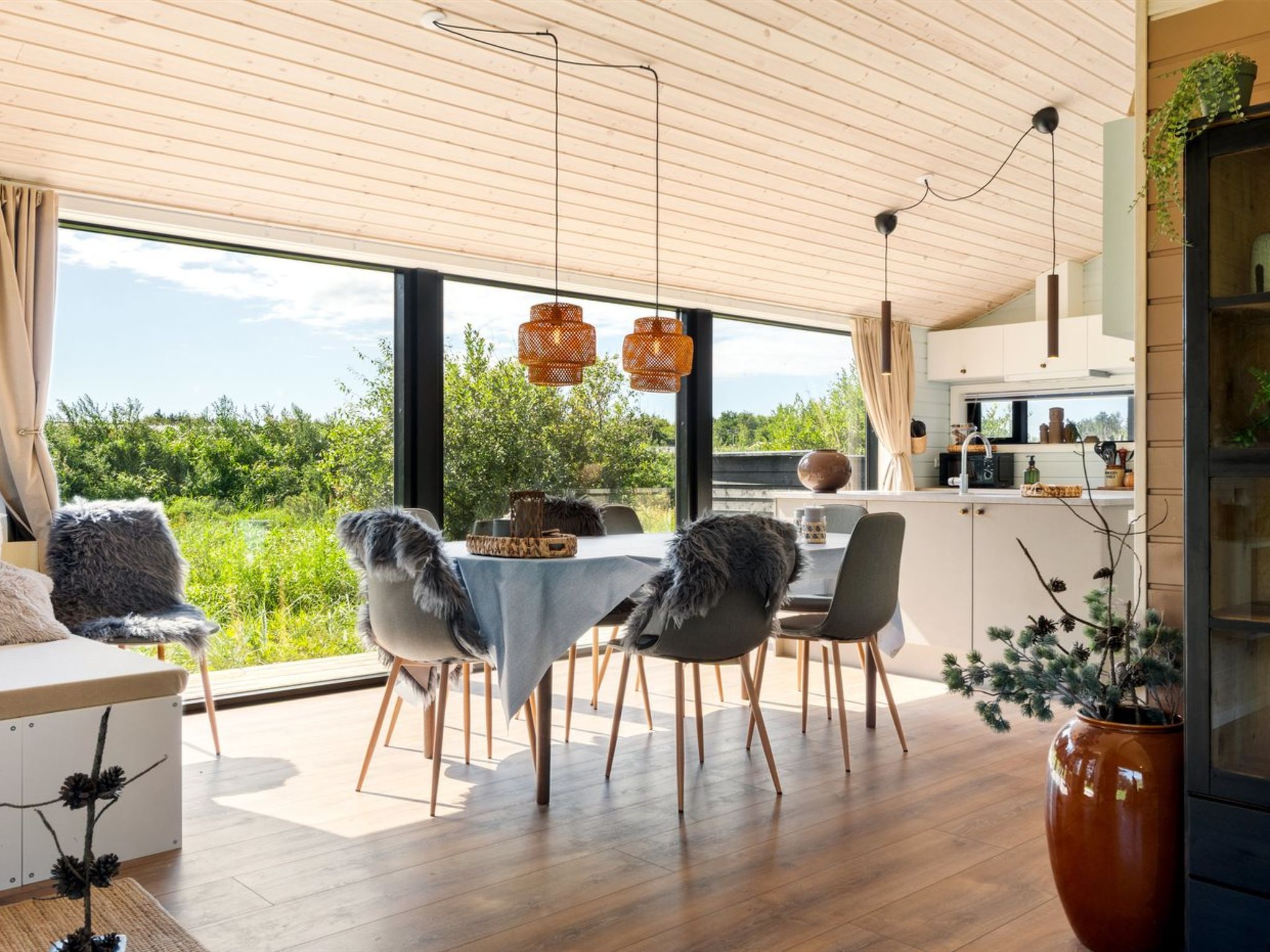 "Afkar" - 900m from the sea - Binnen