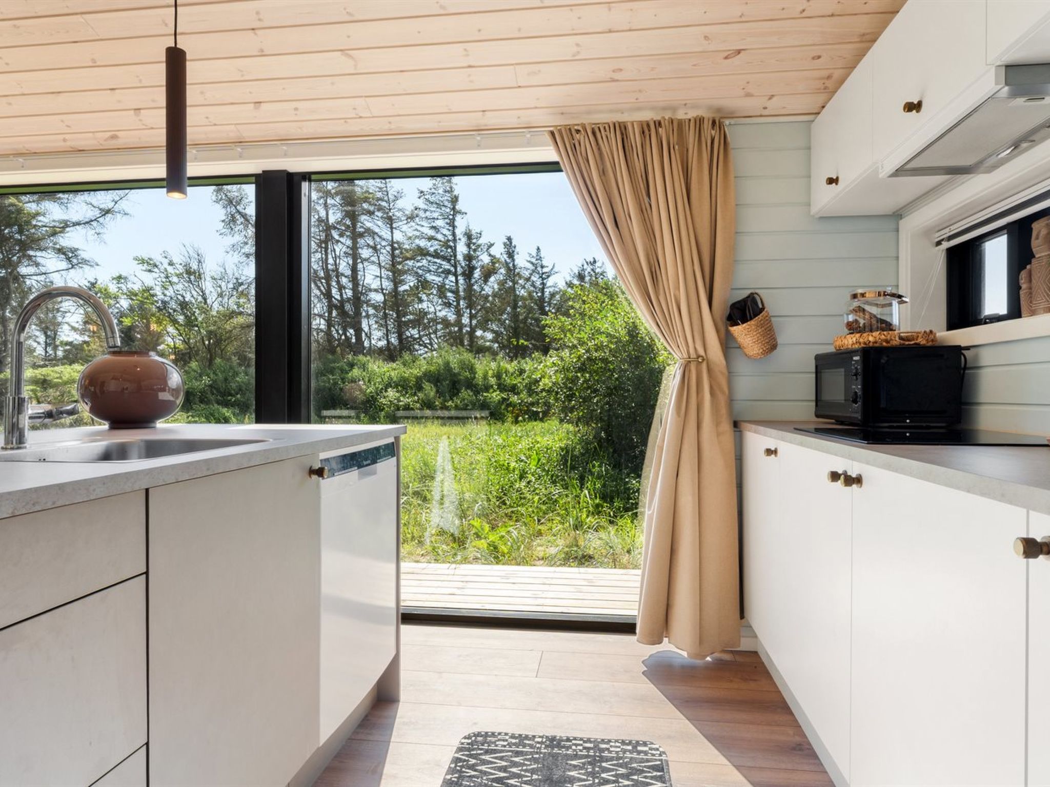 "Afkar" - 900m from the sea - Binnen