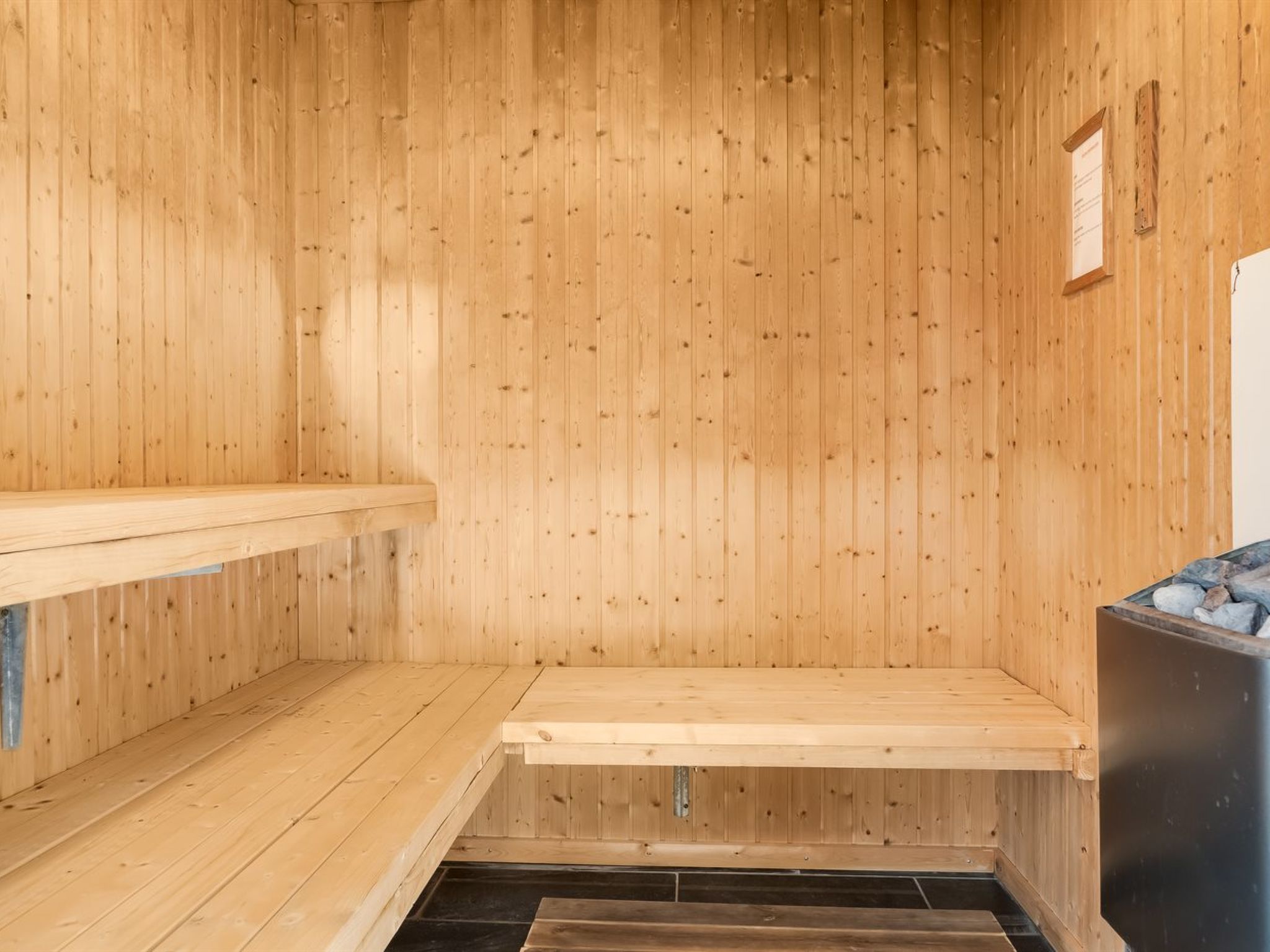 "Annvy" - 875m from the sea-Binnen