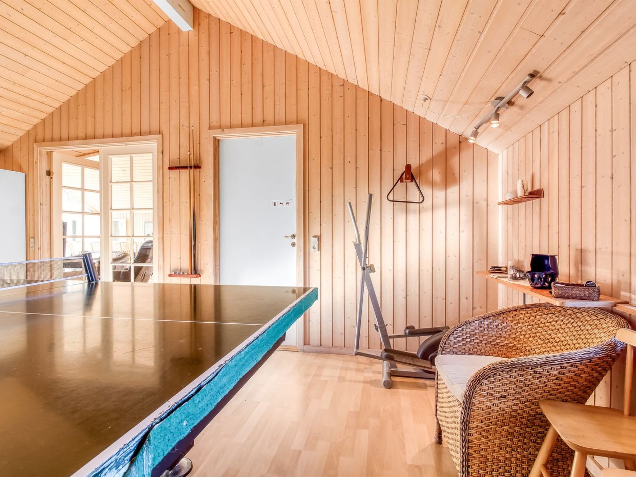 "Tonje" - 600m from the sea - Binnen