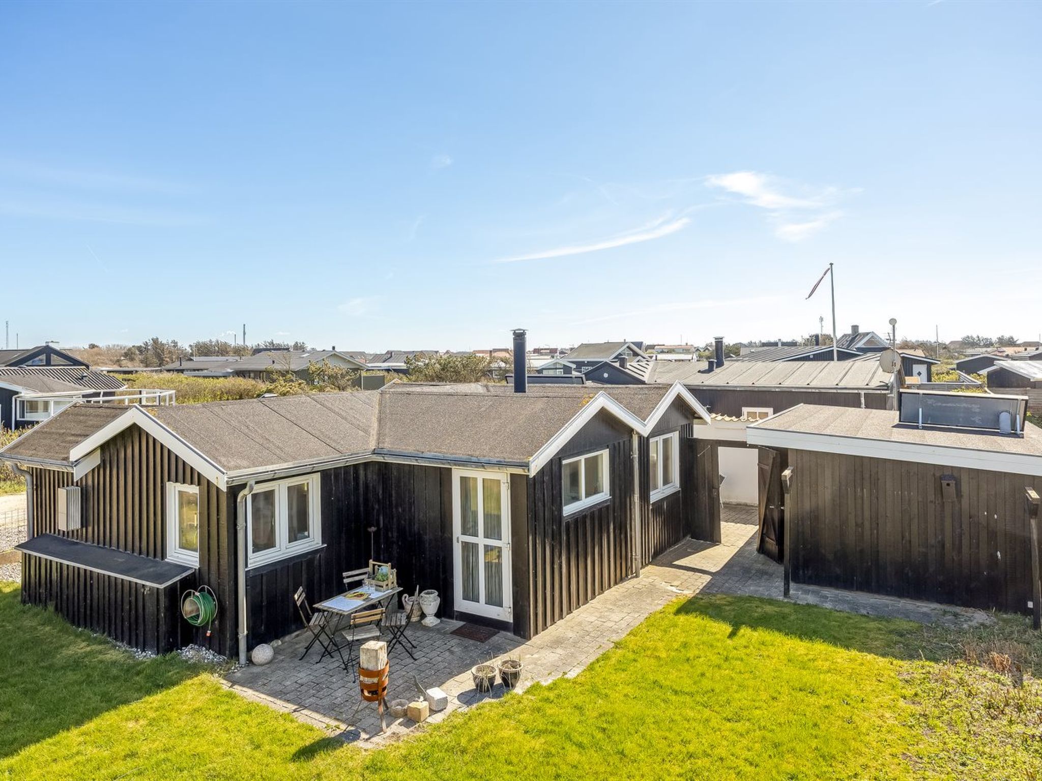 "Niela" - 300m from the sea