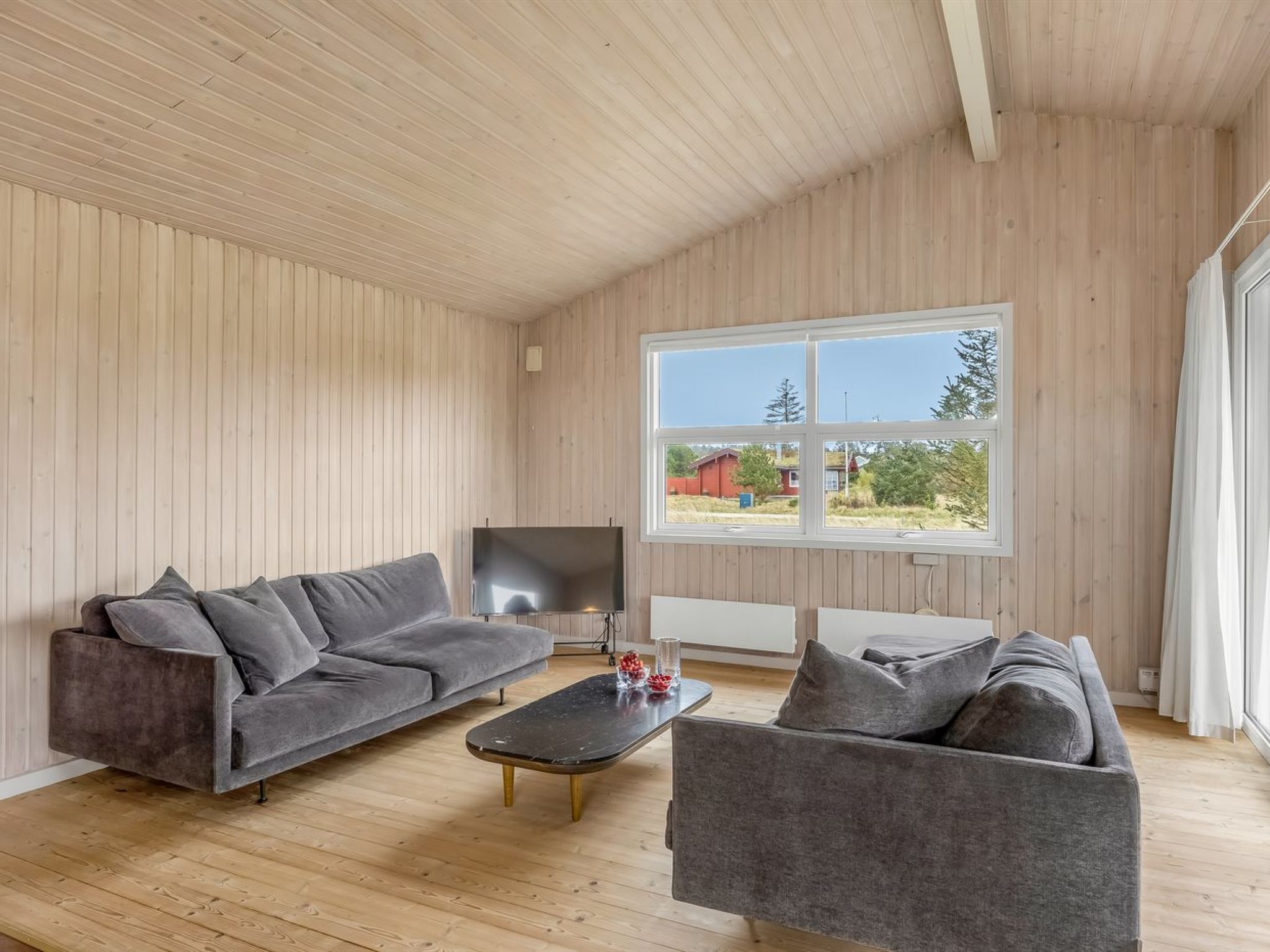 "Sighfrith" - 500m from the sea - Binnen