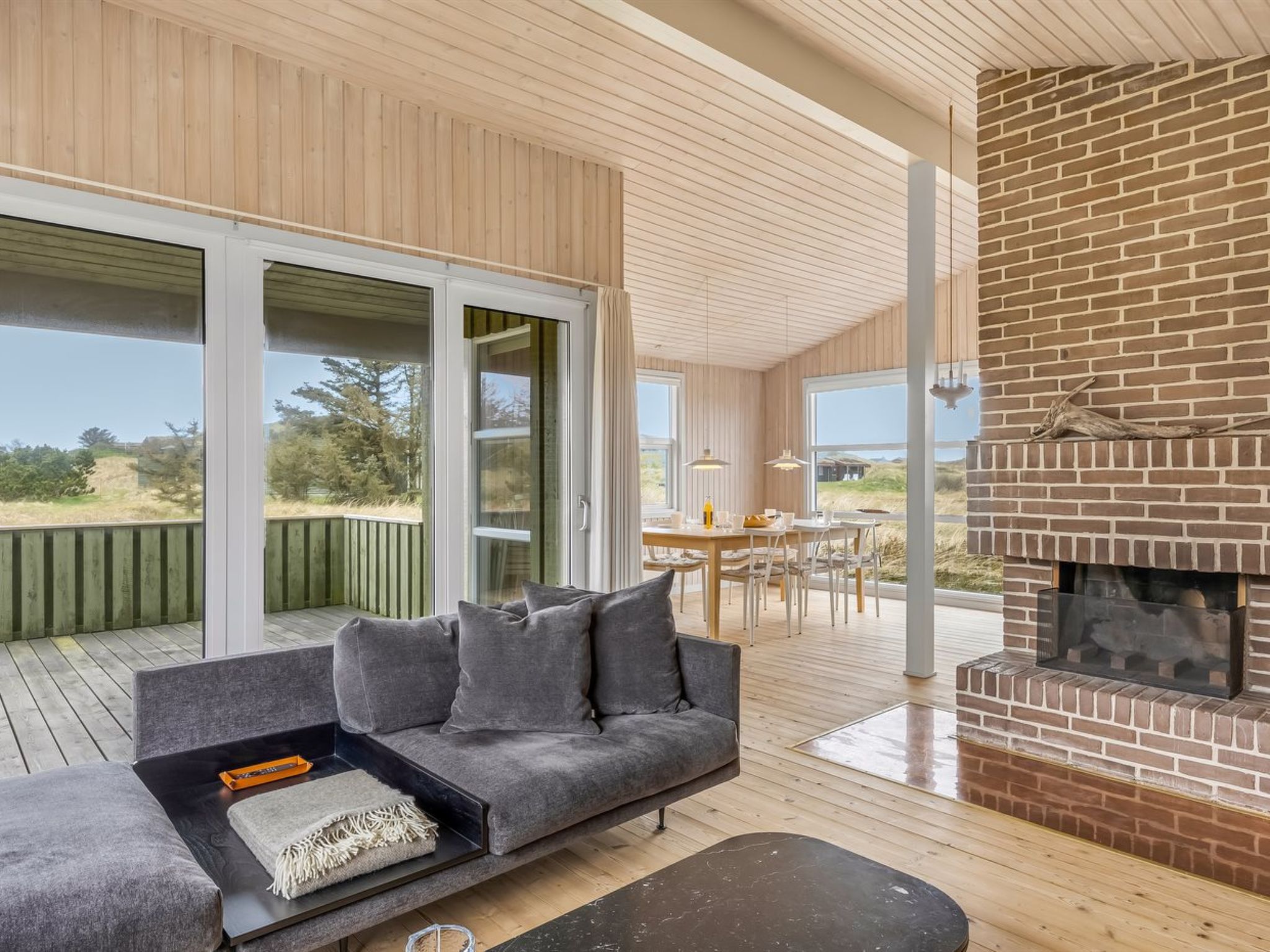 "Sighfrith" - 500m from the sea - Binnen