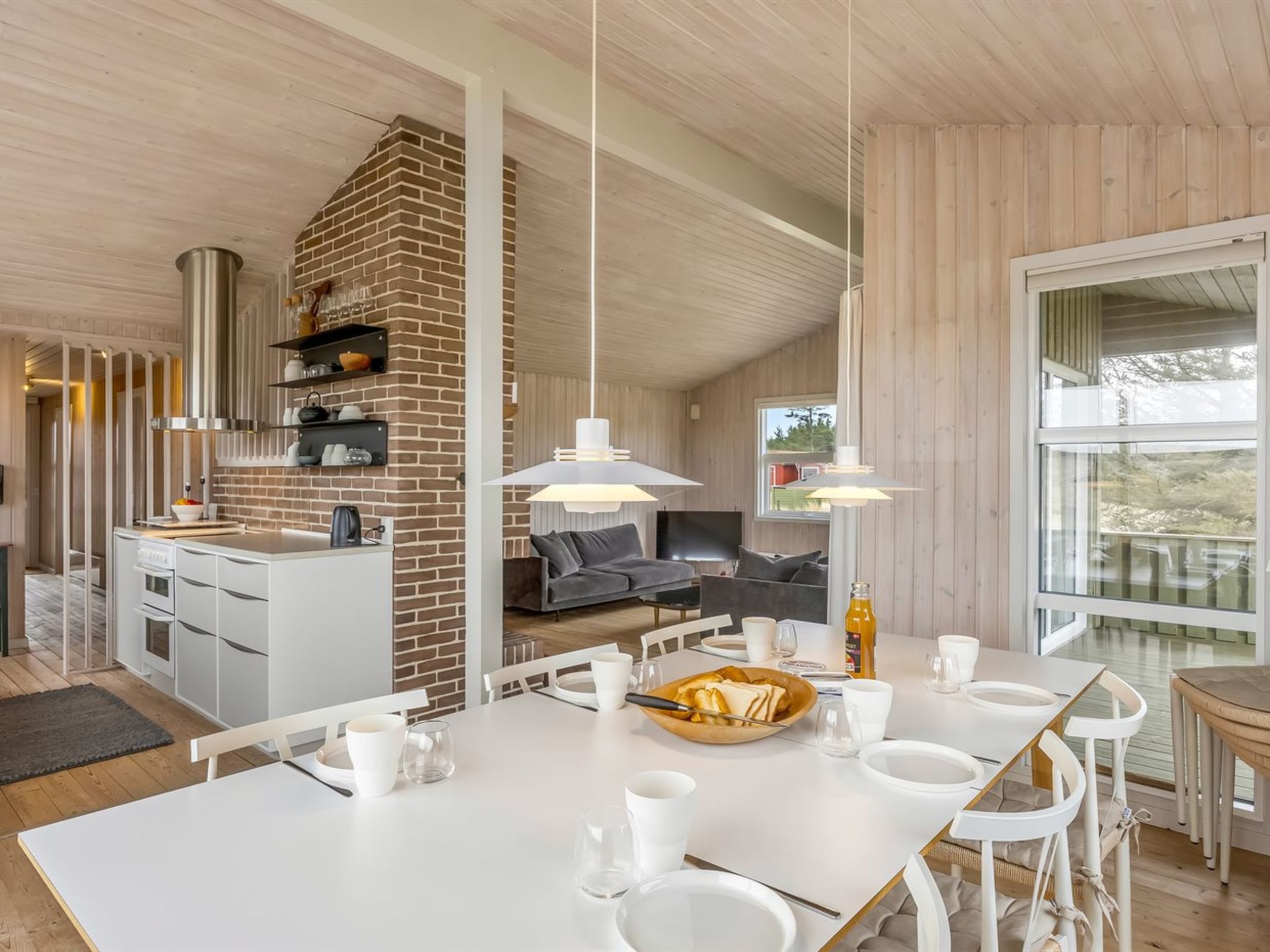 "Sighfrith" - 500m from the sea - Binnen