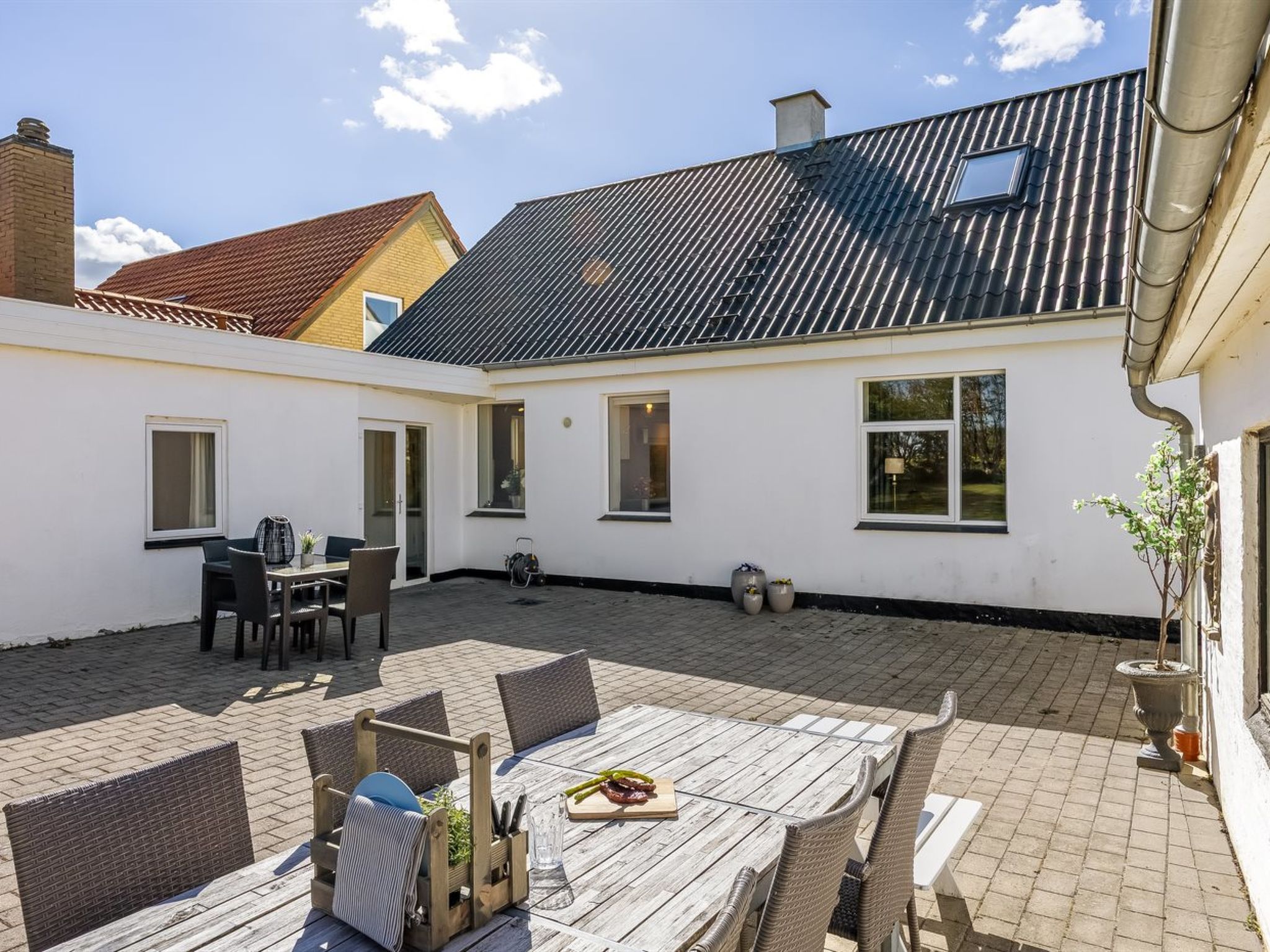 "Siegfried" - 5km from the sea — Terrace (2 of 28)