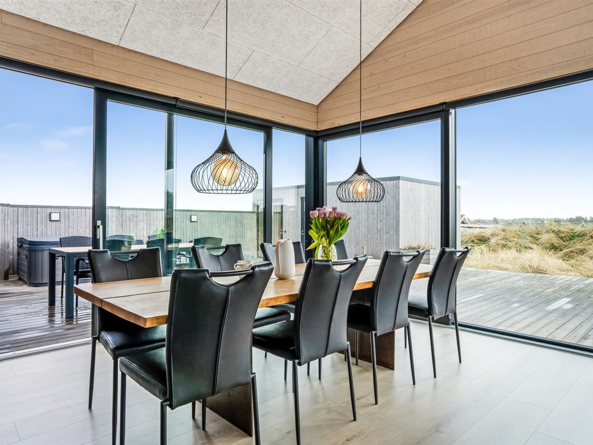 "Uolevi" - 130m from the sea - Binnen