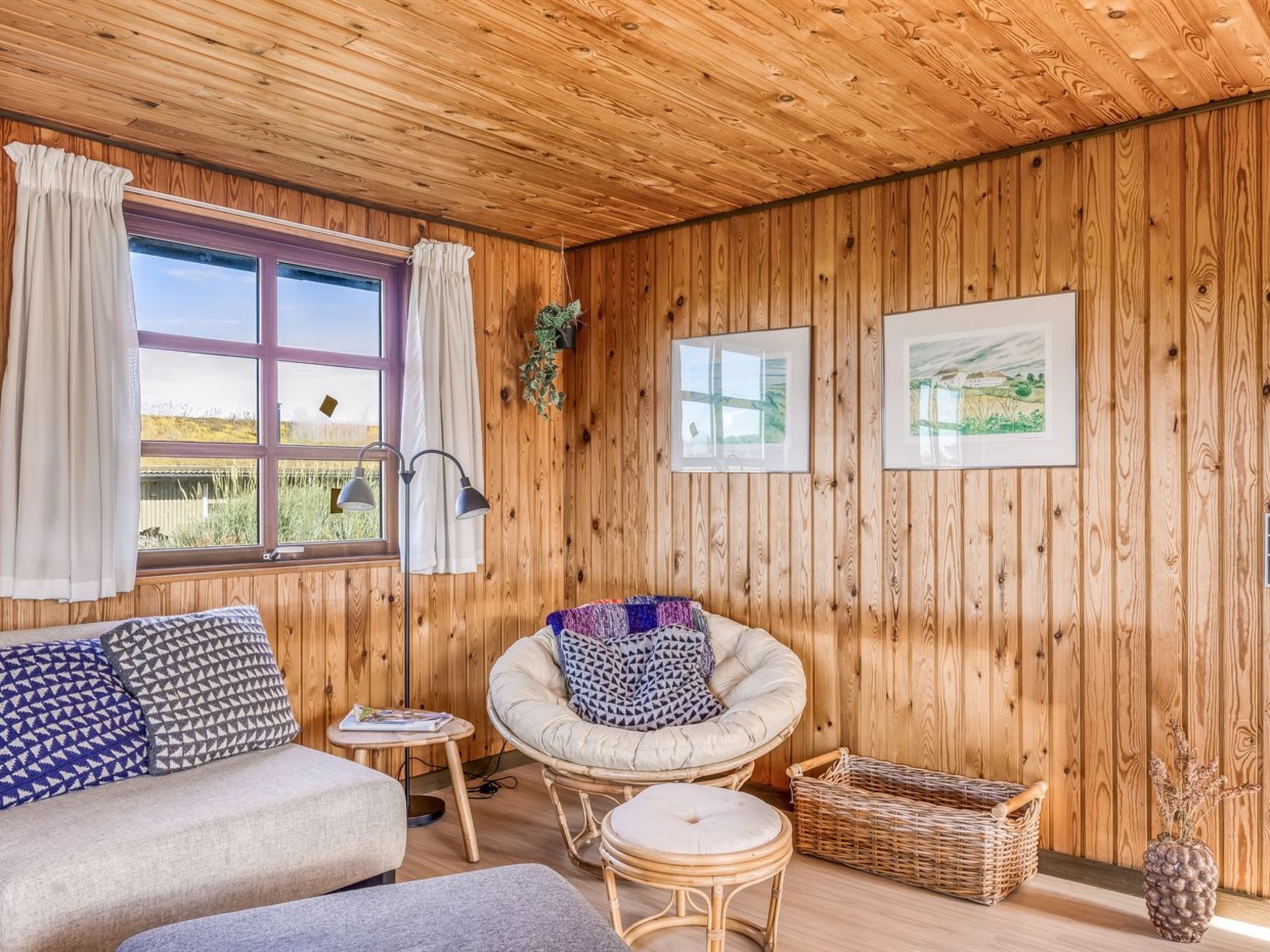 "Satu" - 1.5km from the sea - Binnen