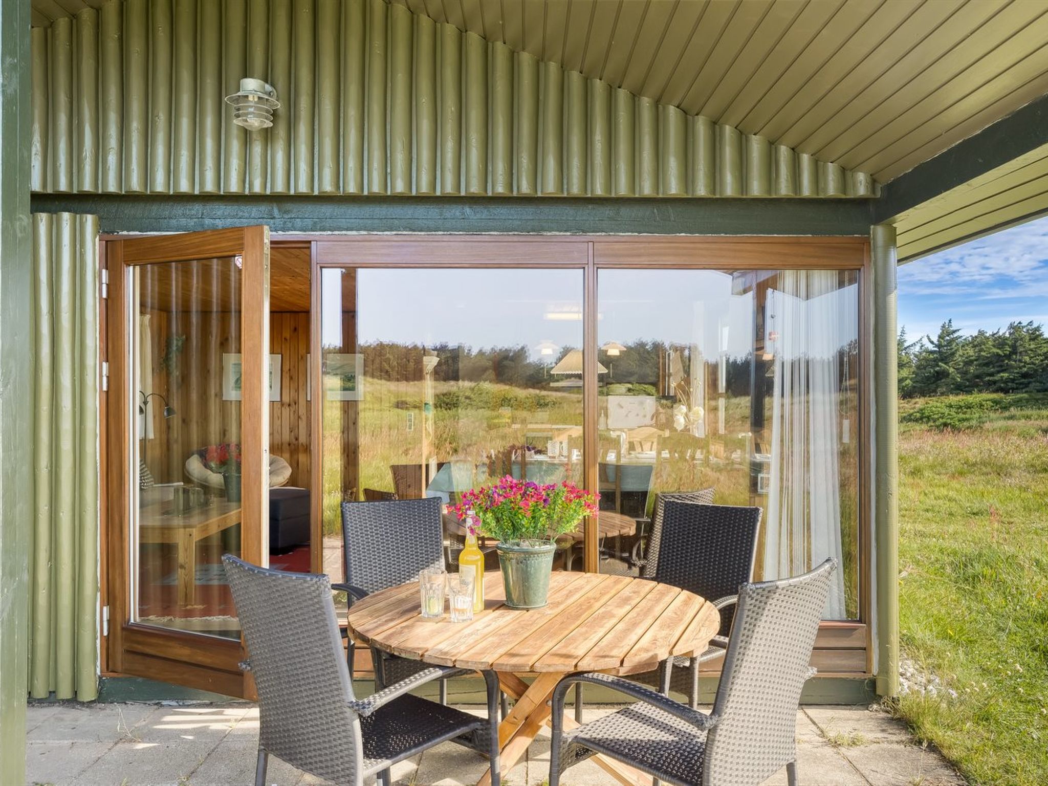 "Satu" - 1.5km from the sea - Buiten