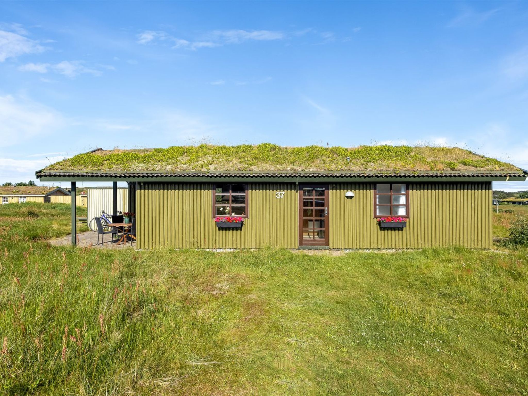 "Satu" - 1.5km from the sea - Buiten