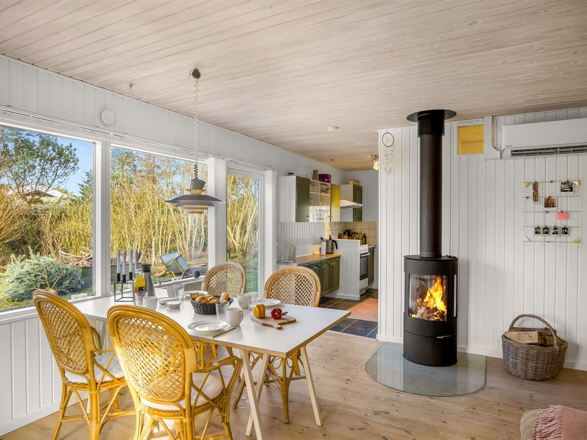 "Ruka" - 600m from the sea - Drinnen