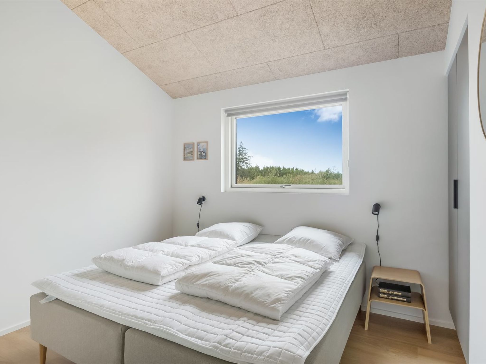 "Huldrik" - 900m from the sea - Inside