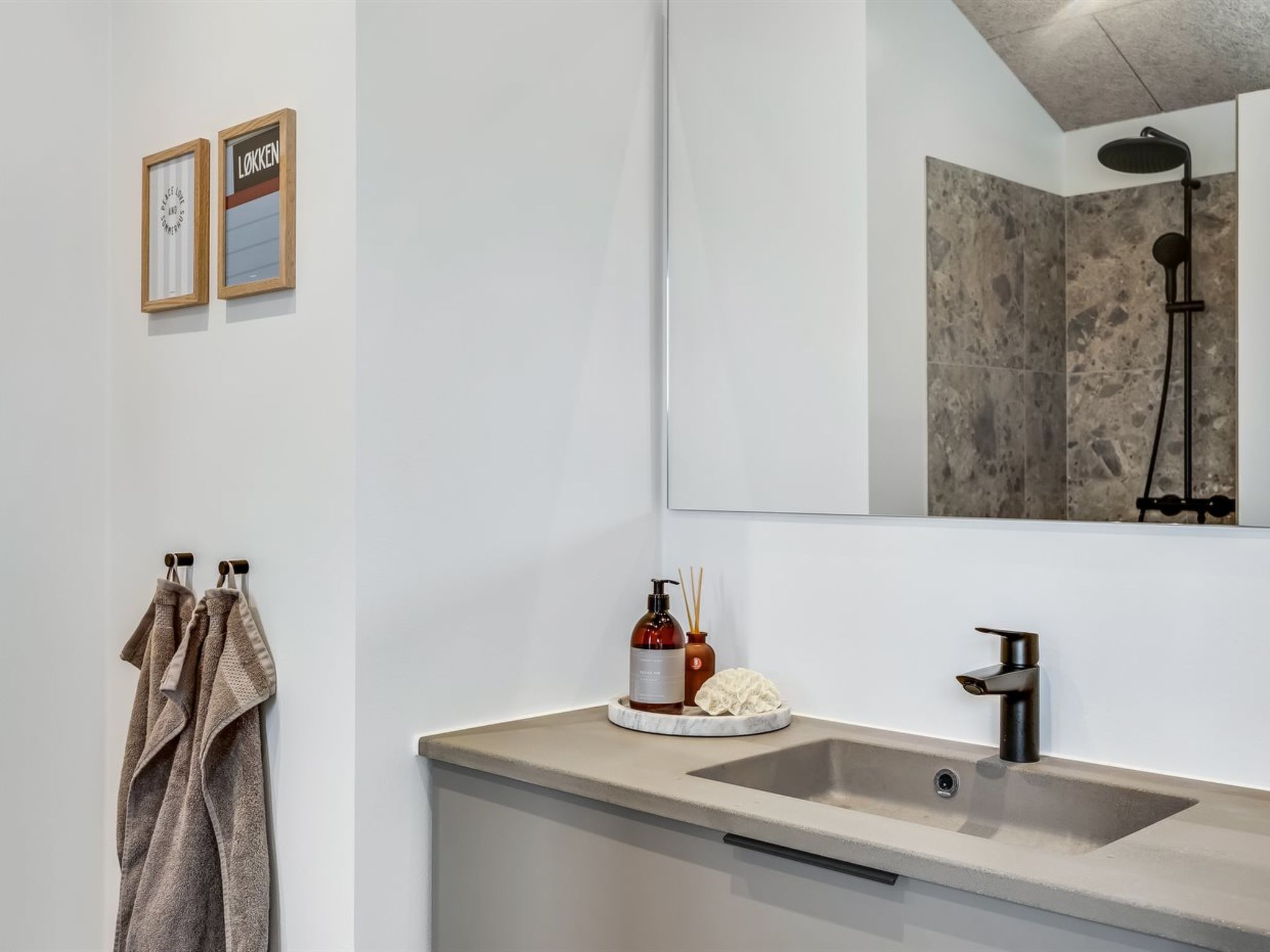 Bathroom / Wellness