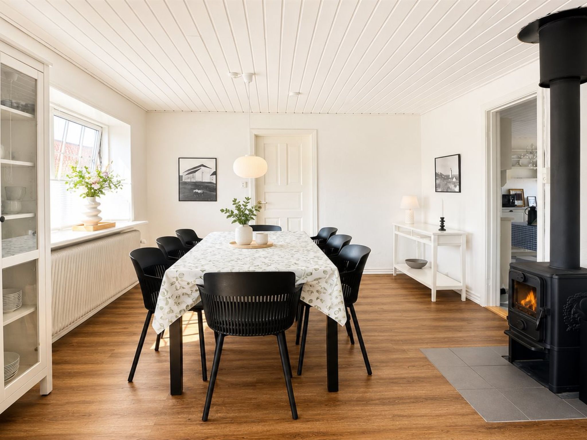 "Edin" - 4km from the sea