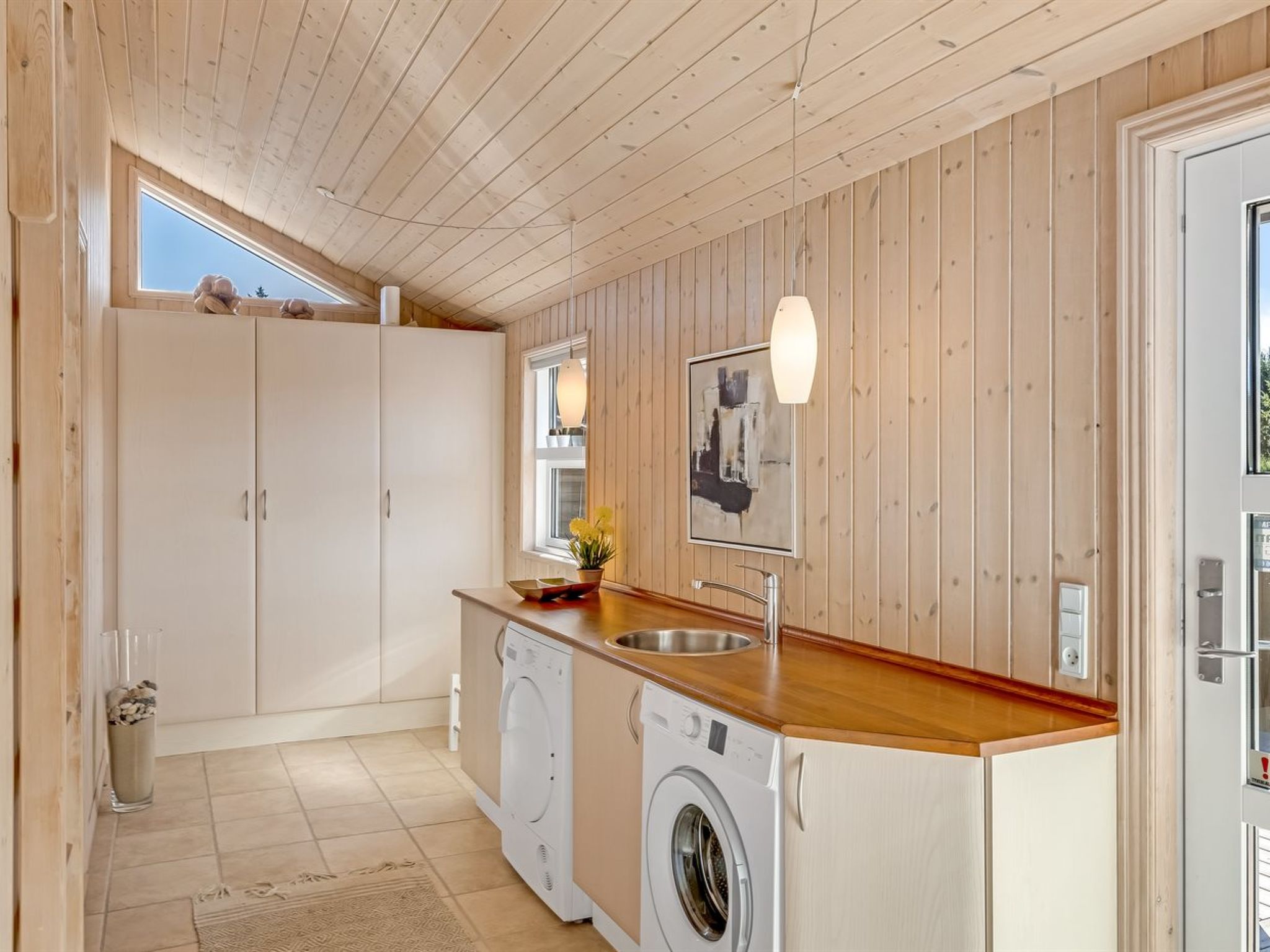 "Isbiorn" - 800m from the sea - Binnen