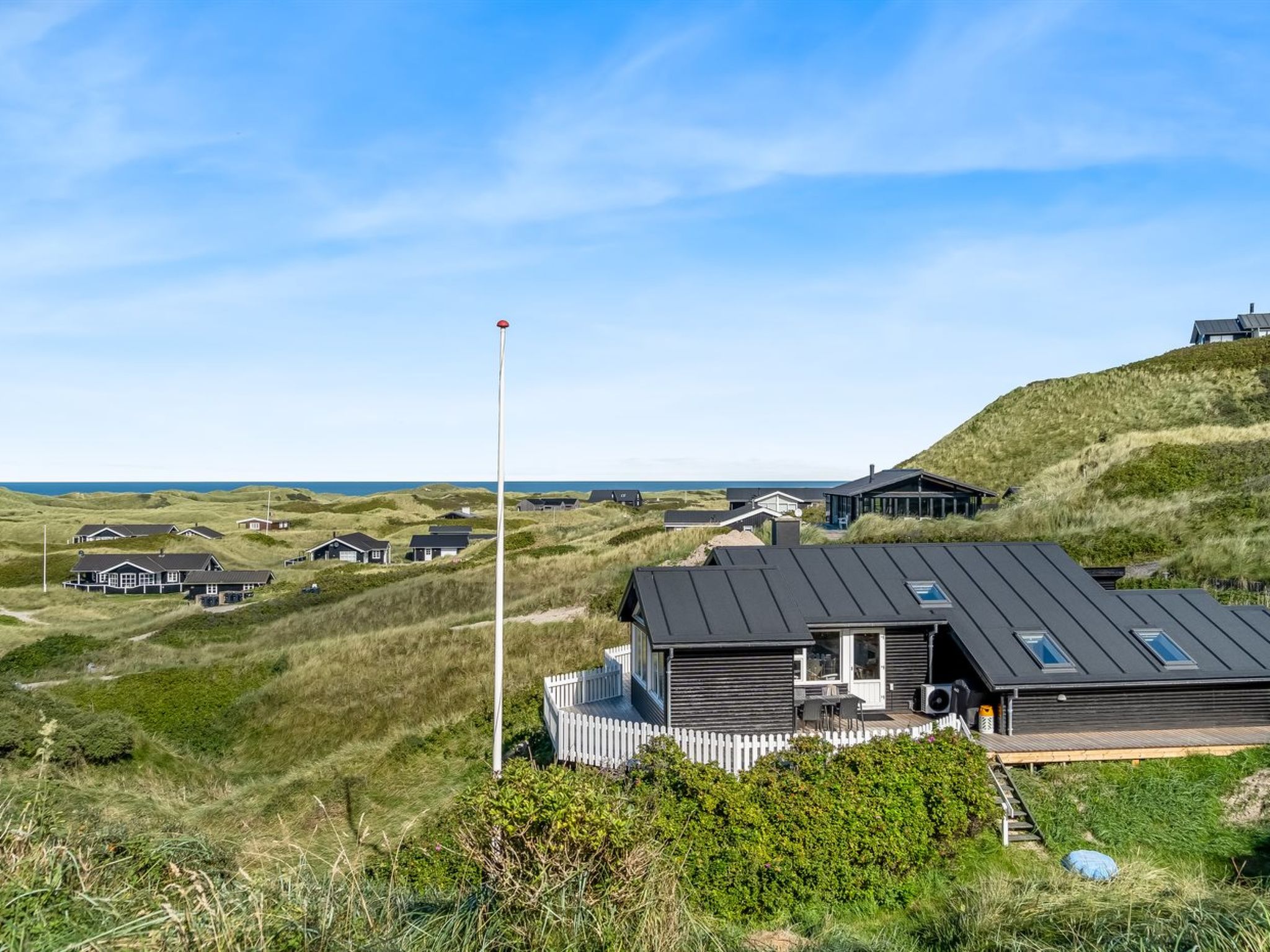 "Ineke" - 295m from the sea - Buiten