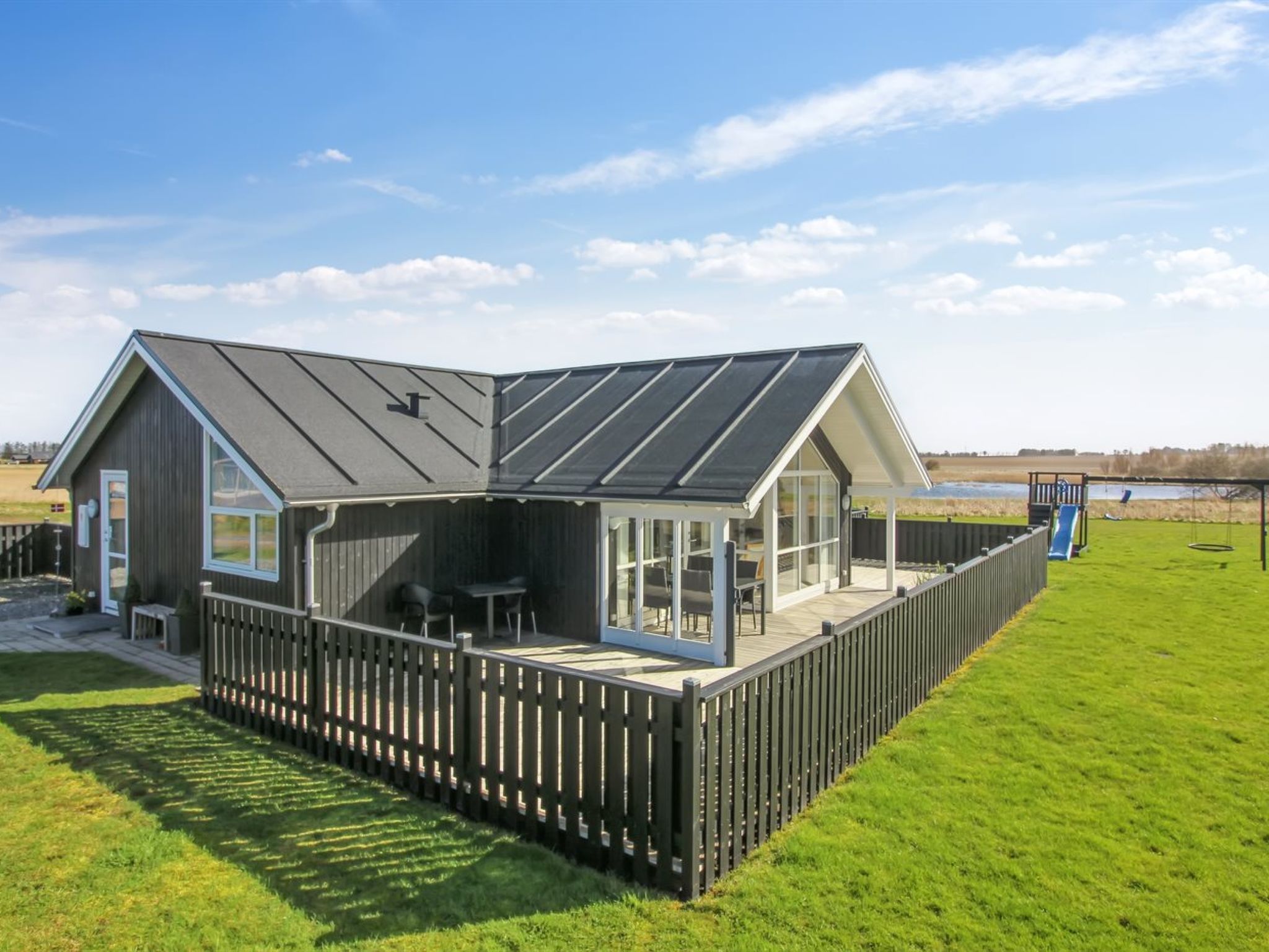 "Mirkka" - 1.5km from the sea