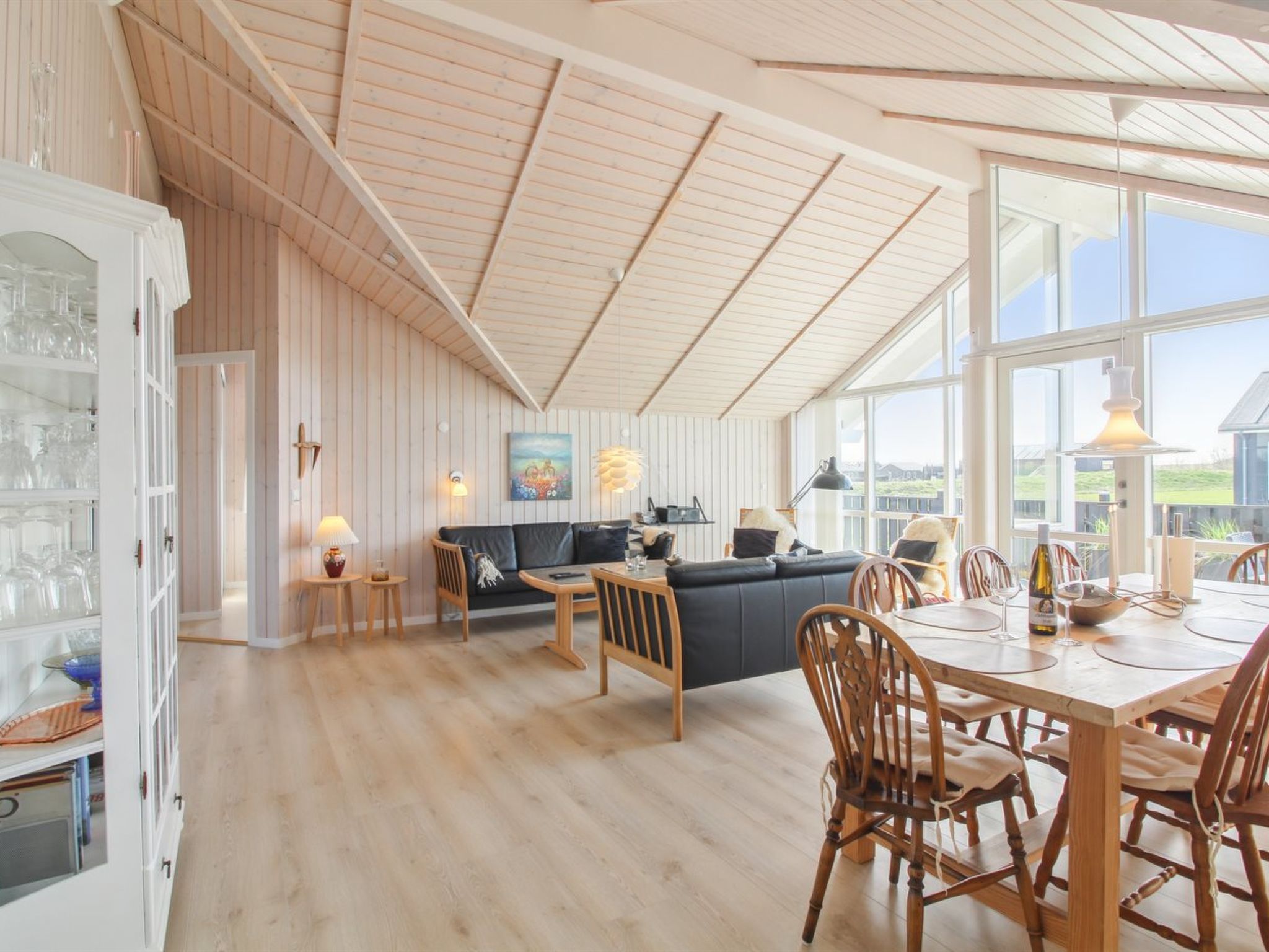 "Mirkka" - 1.5km from the sea - Binnen