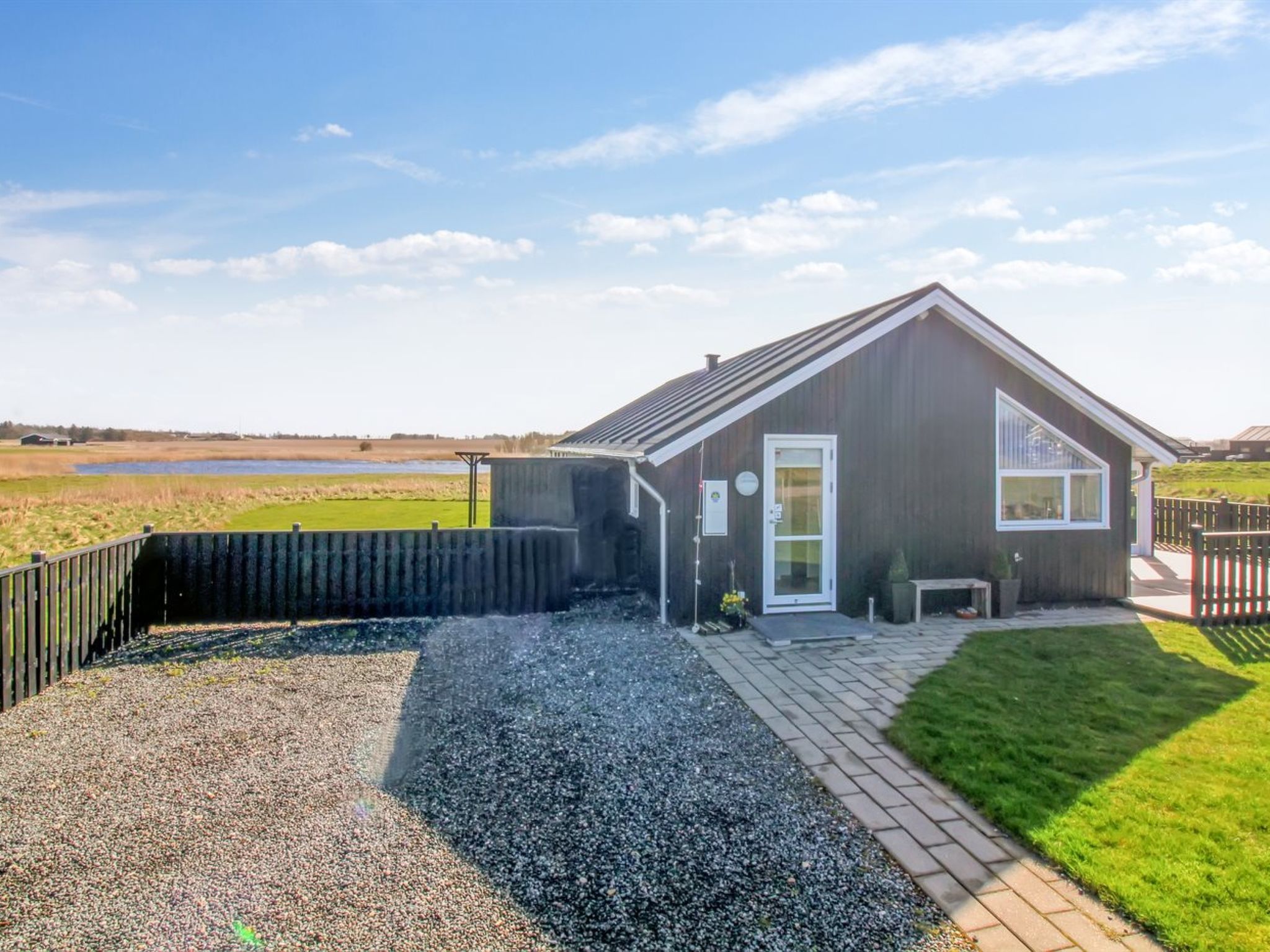 "Mirkka" - 1.5km from the sea - Buiten